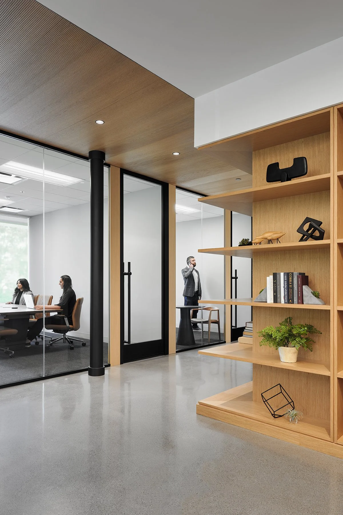 AlamedaRealty_Private Office2_withPeople_4x6.jpg