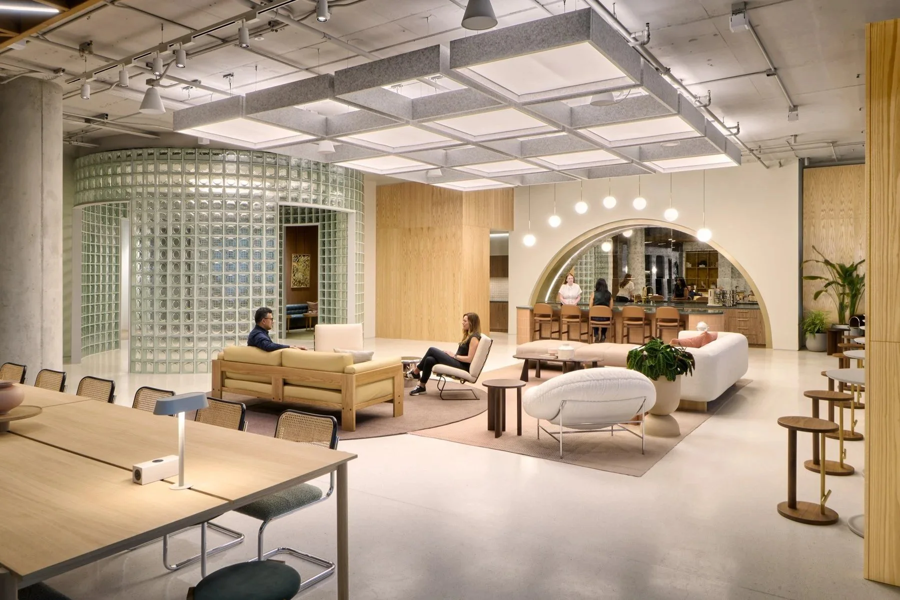 Pivot Interiors