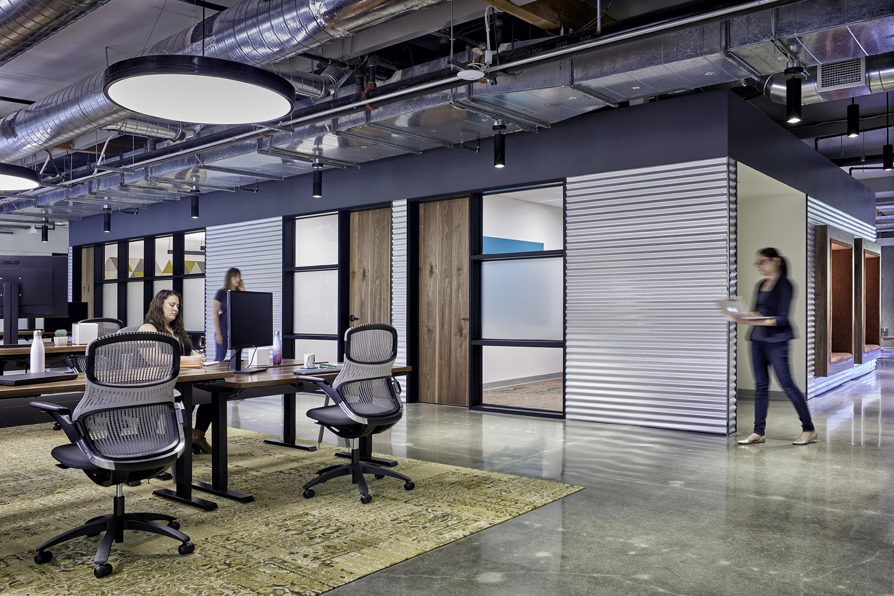 Apstra_open office_4x6.jpg