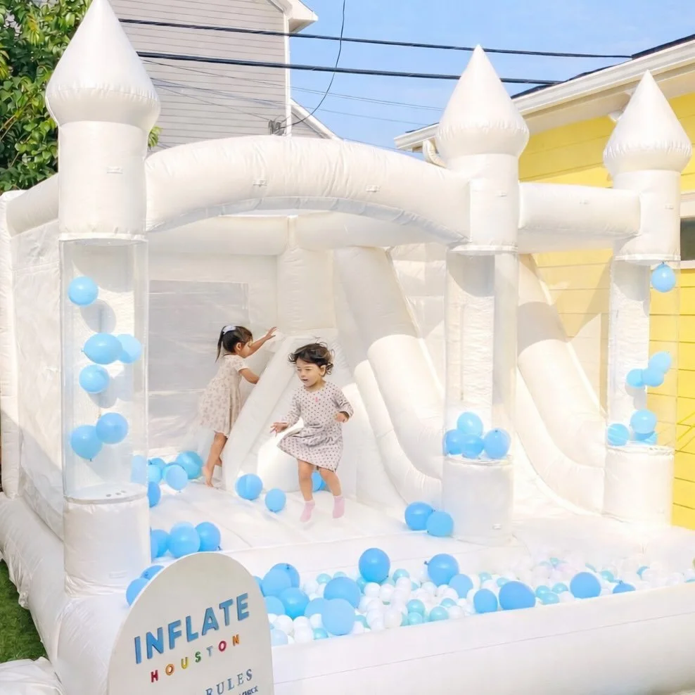 It&rsquo;s a beautiful day to BOUNCE! ☀️💗 Nothing makes us happier than seeing the littles counting down the seconds to jump in! That first bounce = pure magic ✨

And let&rsquo;s be real&hellip; who can resist a bounce house + ball pit + slide combo