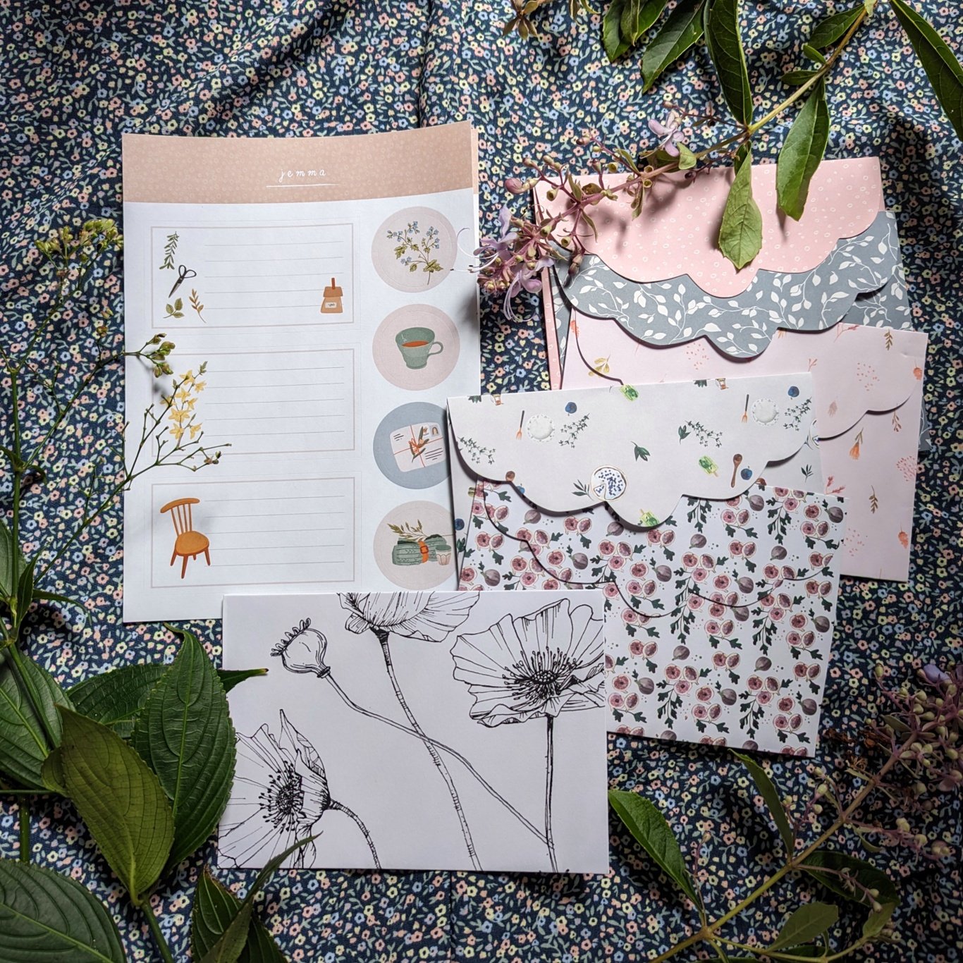 Long-Table Envelope Set