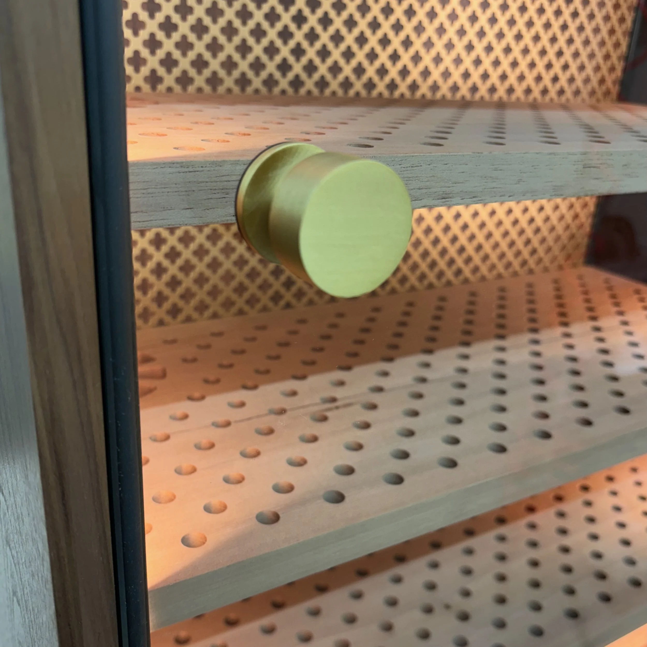 custom cigar humidors online.jpeg