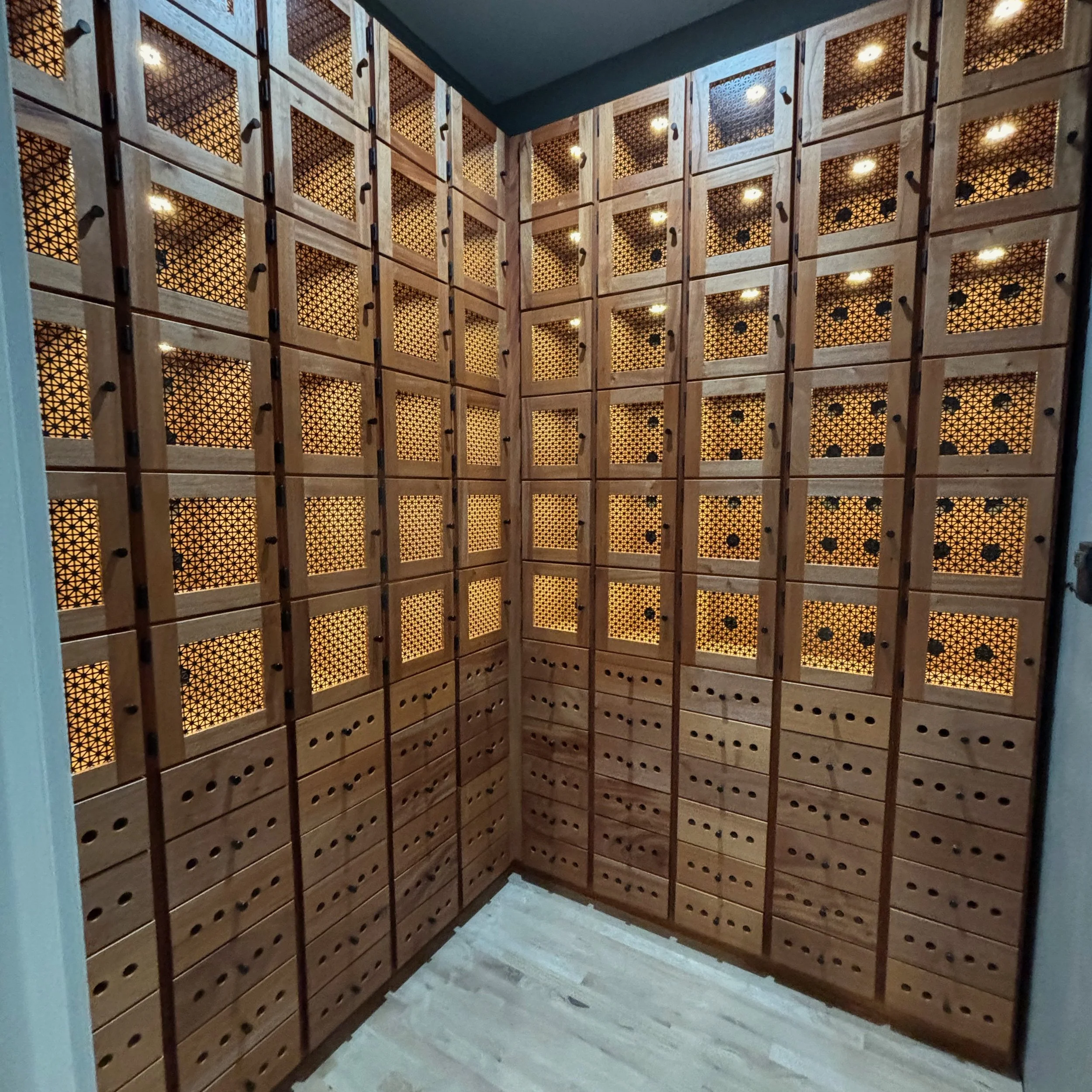 Best custom cigar humidors.jpeg