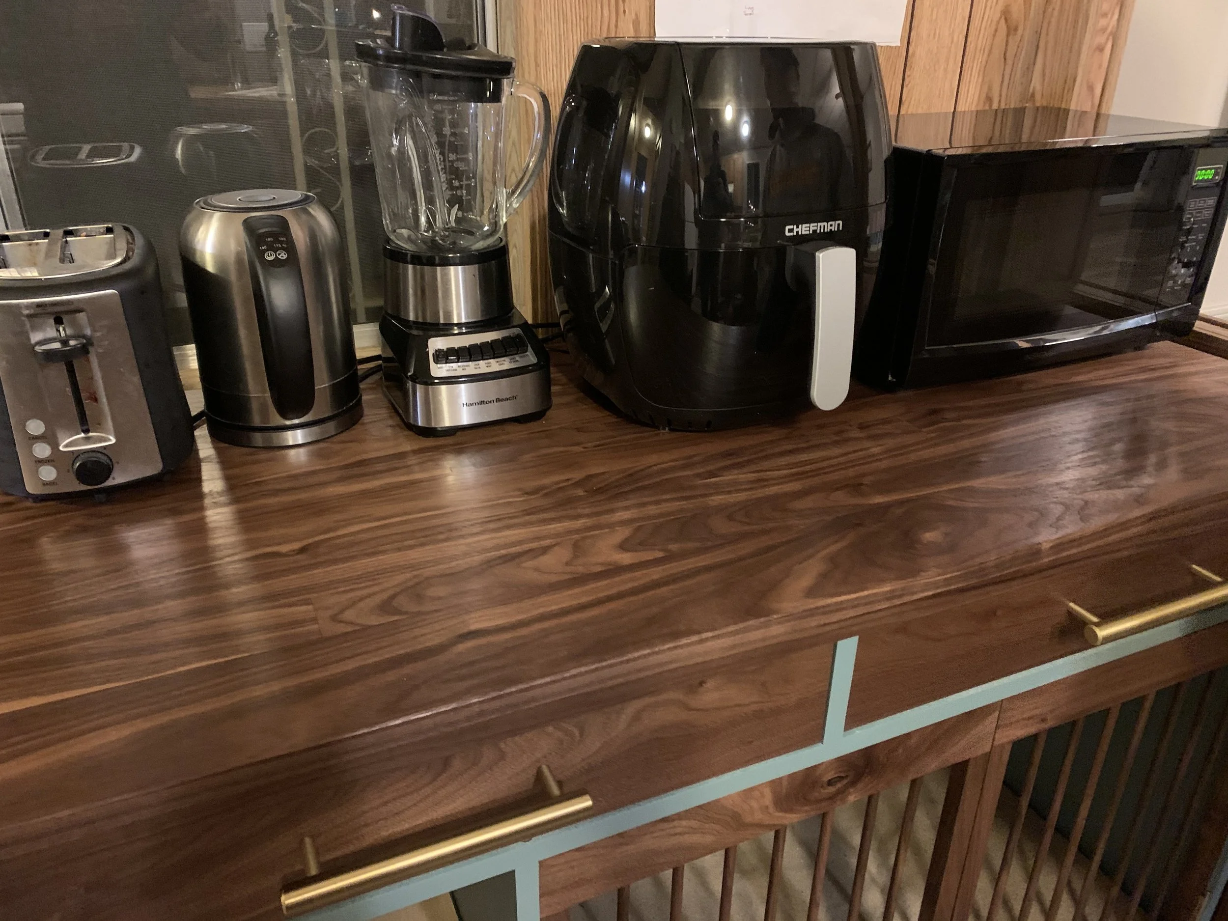 Design and build of butcher table with dog kennel