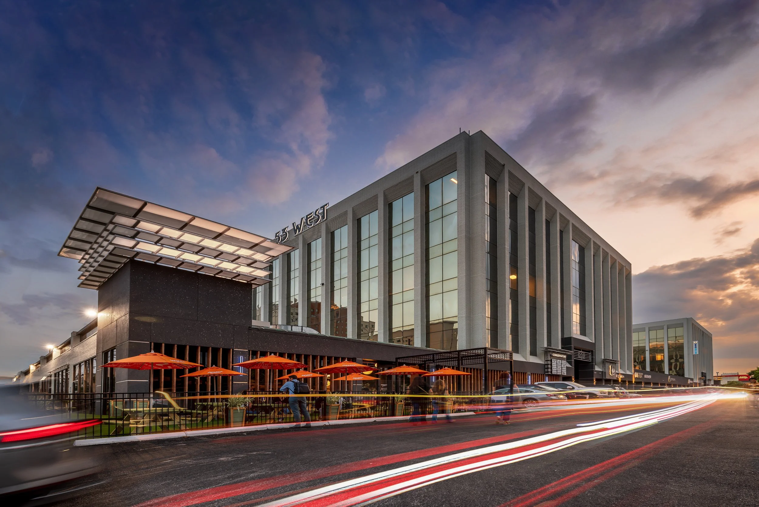 53 West retail, Houston