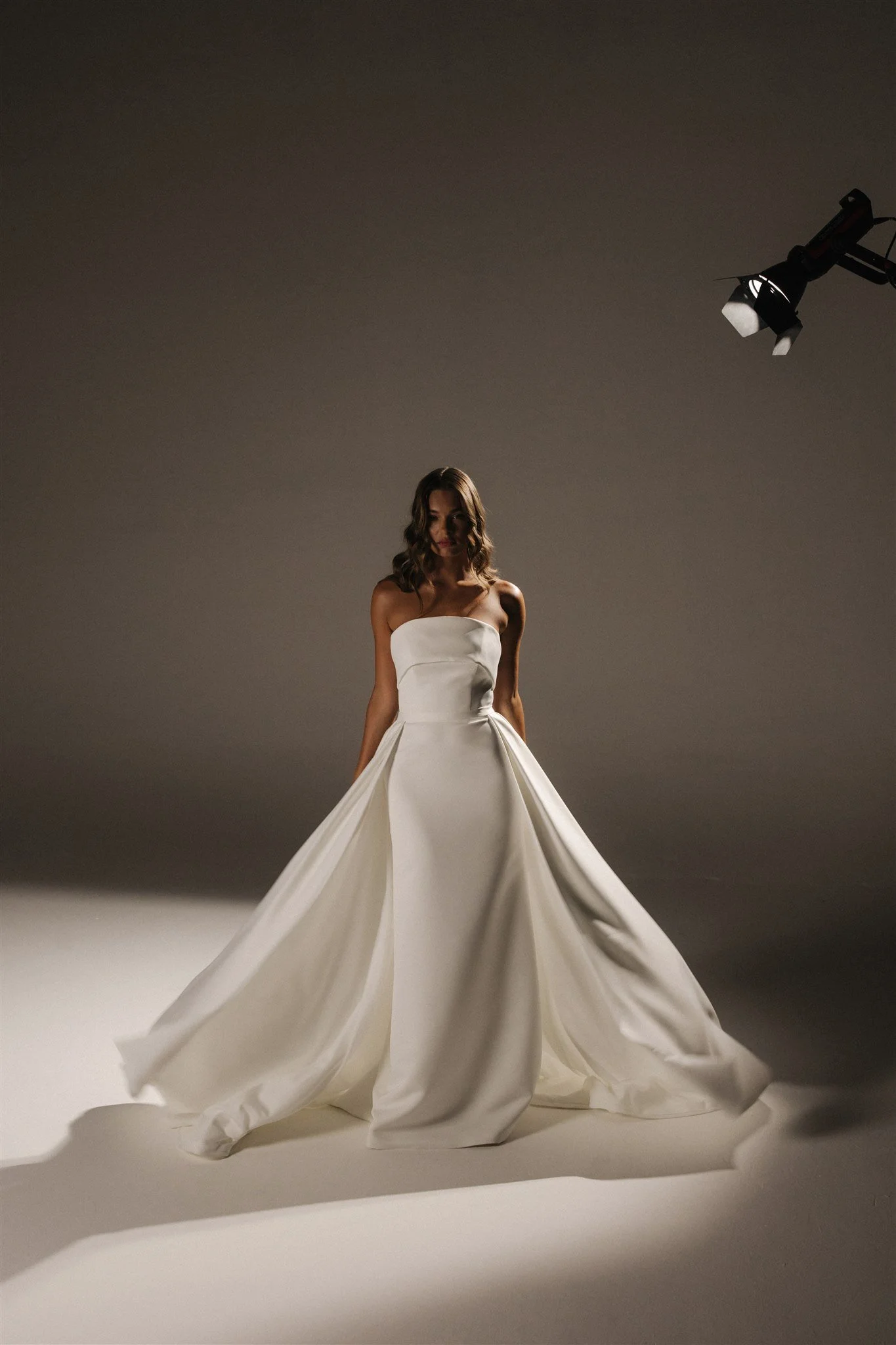 VINCENT + OVERSKIRT X HERA COUTURE [US SZ 4]