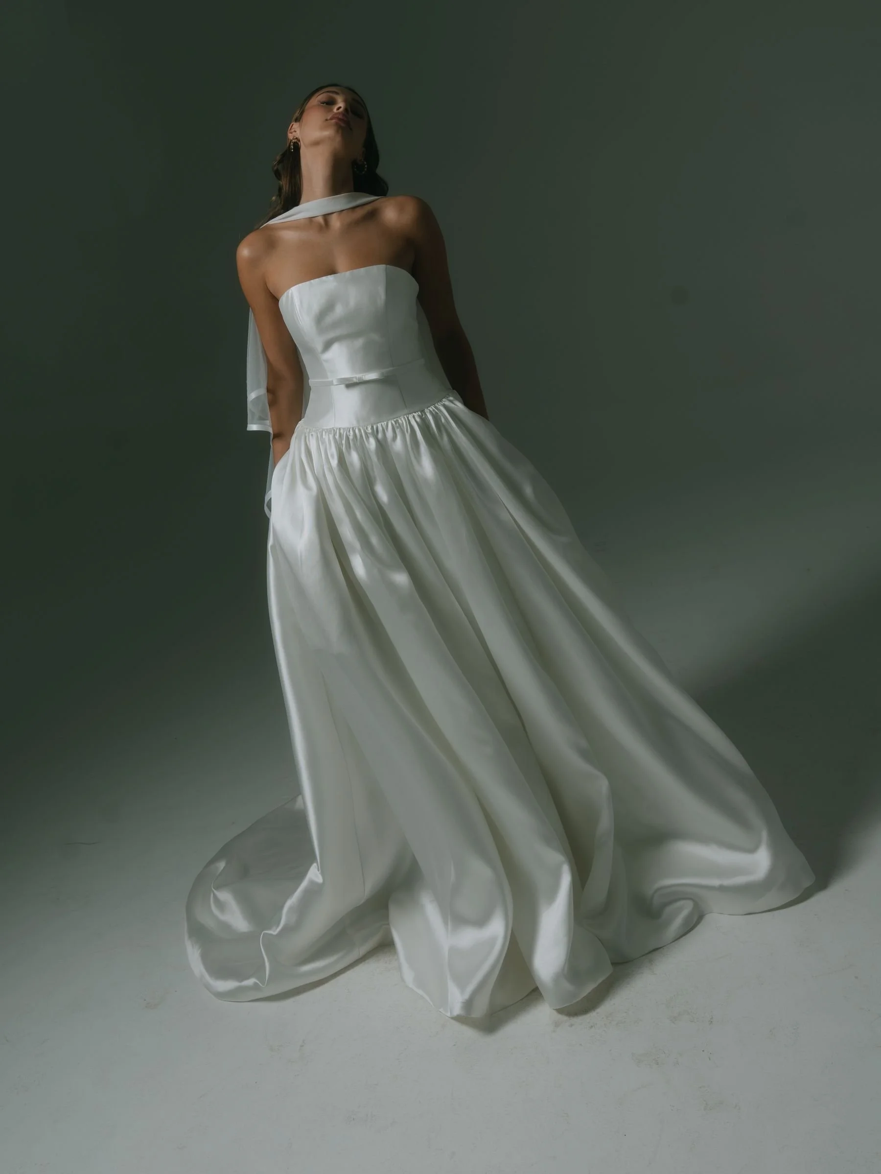 VIONNE X HERA COUTURE [US SZ 4]