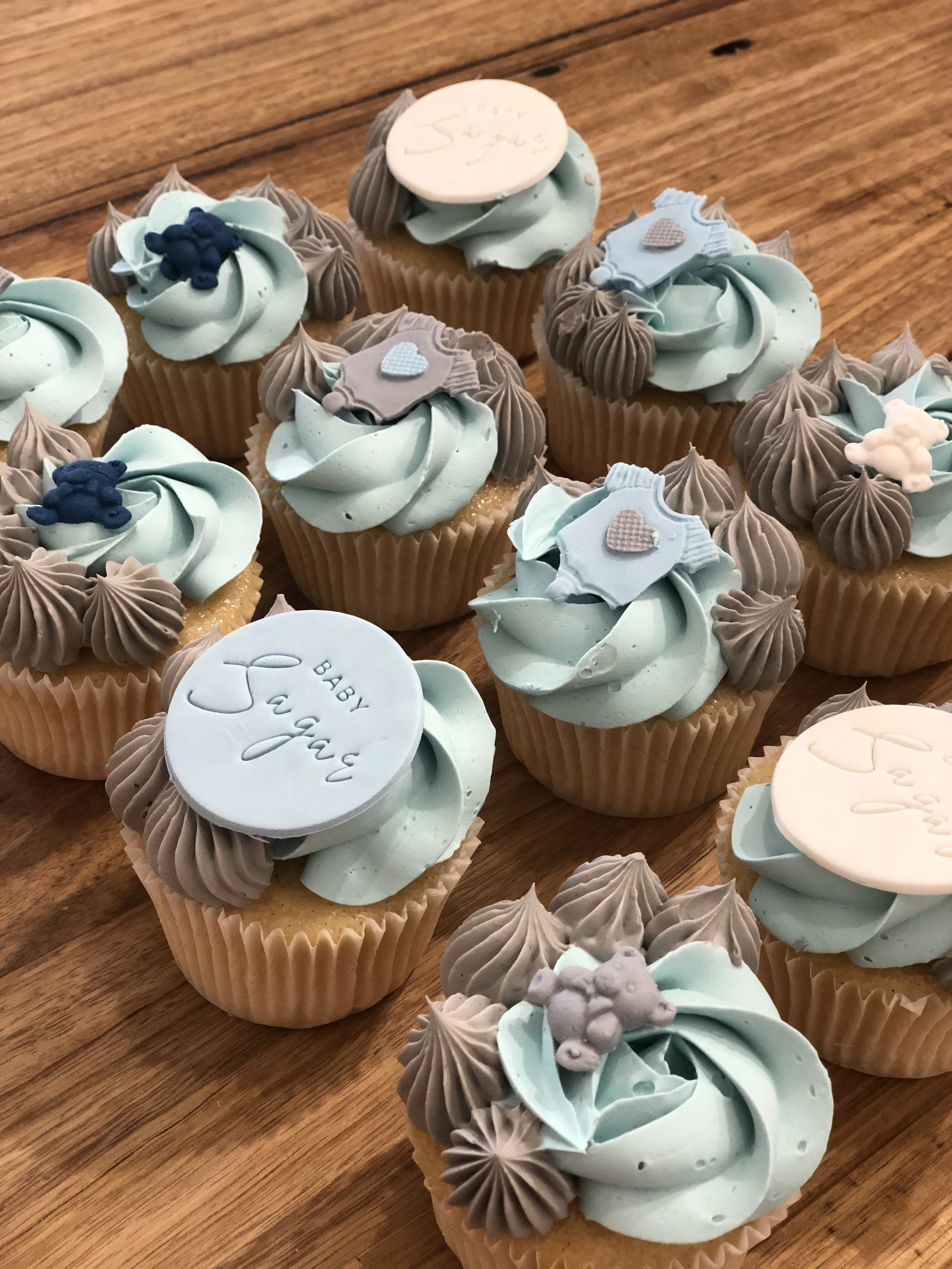 We Can Bearly Wait Cupcakes