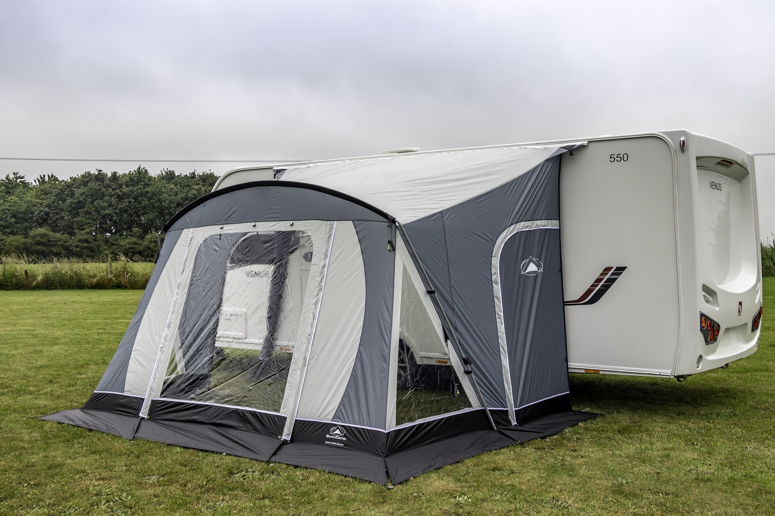 Swift Deluxe 325 SC (1).jpg