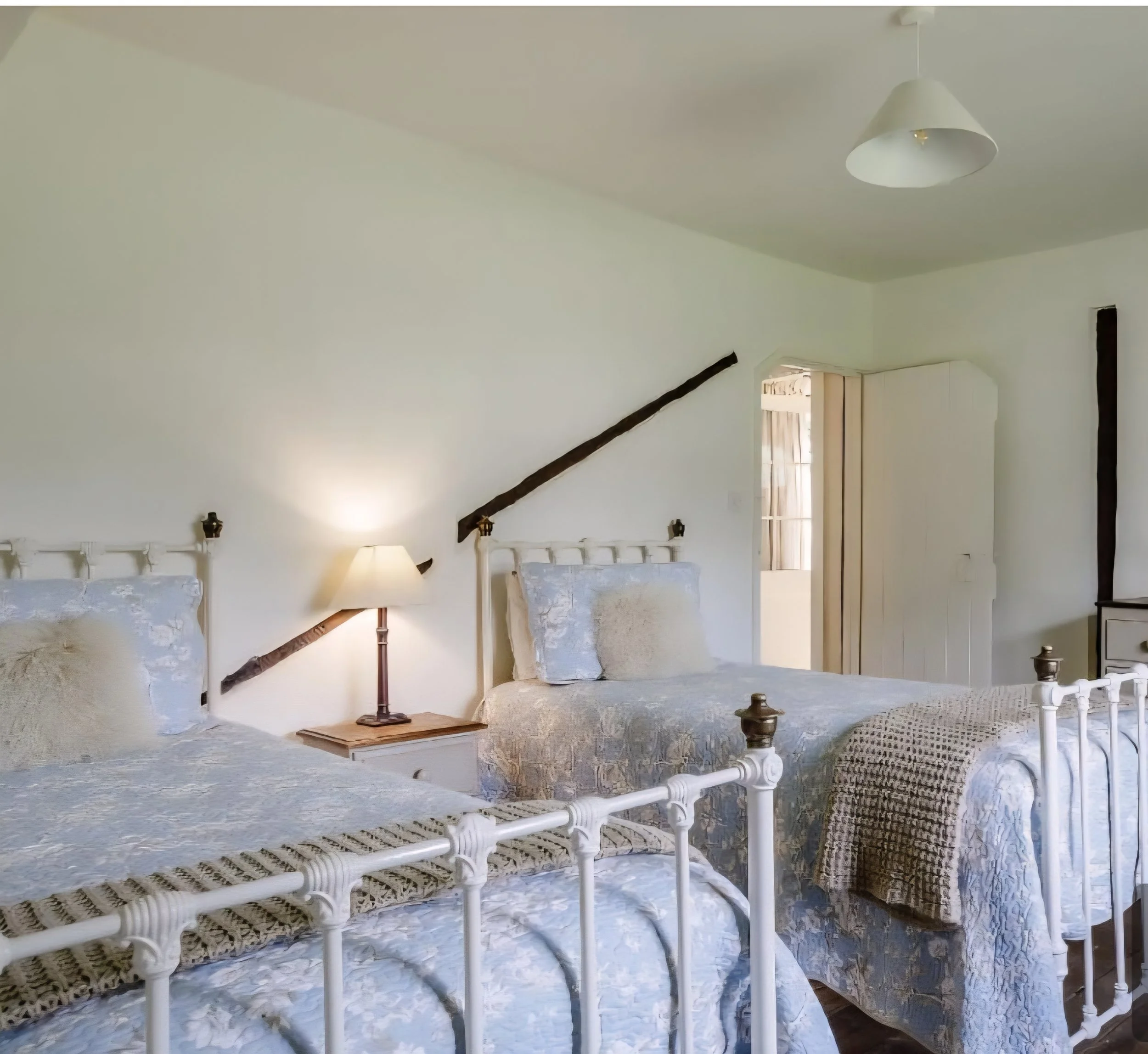 Screenshot_20250928_103155_Samsung Internet.jpg