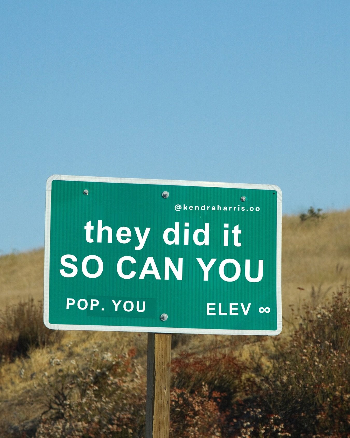 Alexa... play Confident by Demi Lovato.
.
.
.
✨ For behind the scenes strategy, productivity tips, and a peek at the family chaos that fuels it all, follow @kendraharris.co and catch it all in Stories!

💻www.KendraHarris.co

👋🏼 Hi, I&rsquo;m Kendr