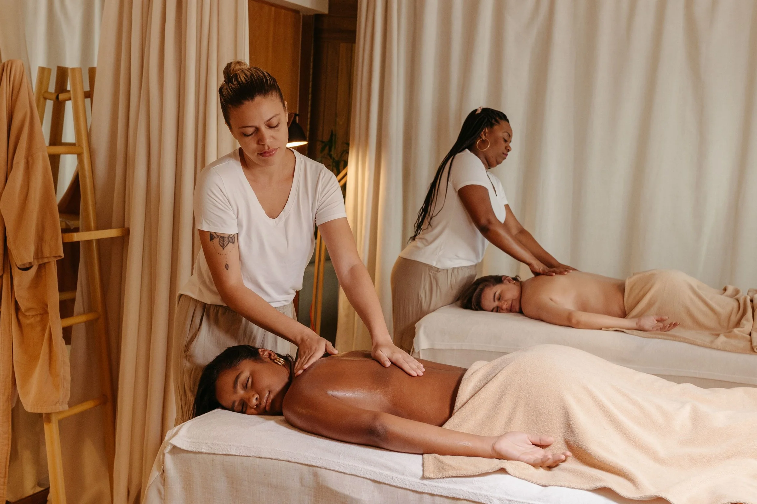 Couples Massage in Brooklyn for Better Date Nights