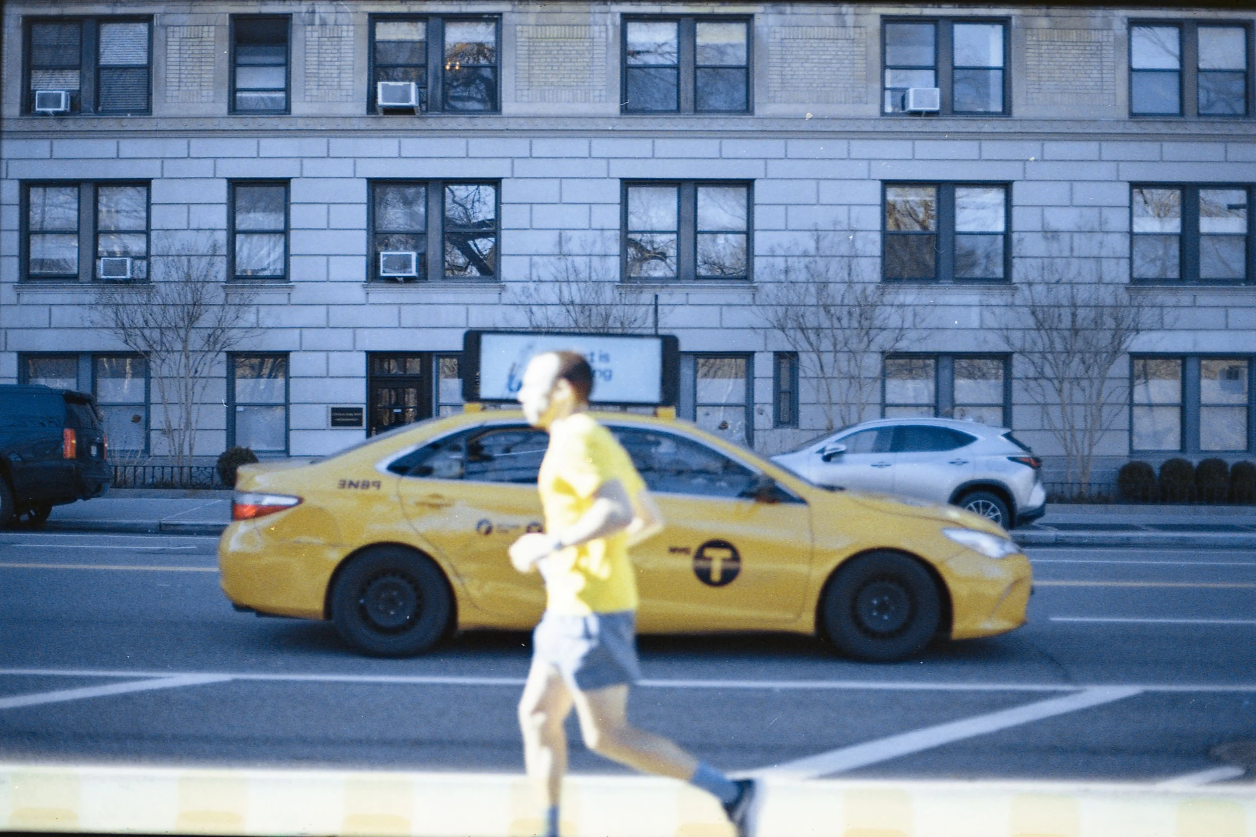 Massage Before a Marathon: How to Time It Right