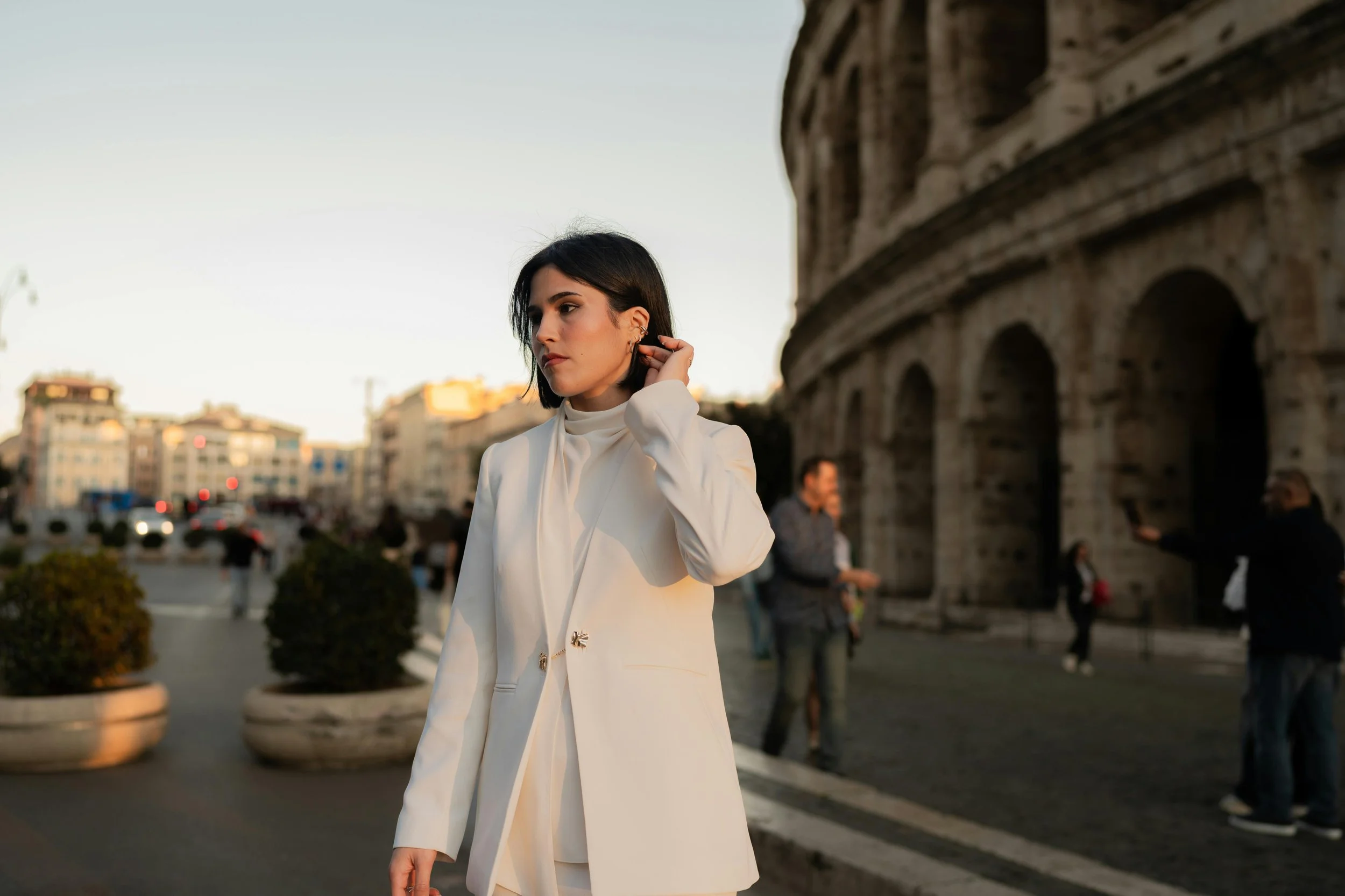 EL DETALLE QUE HACE QUE UN LOOK SE VEA ELEGANTE (AUNQUE LA ROPA NO SEA CARA)