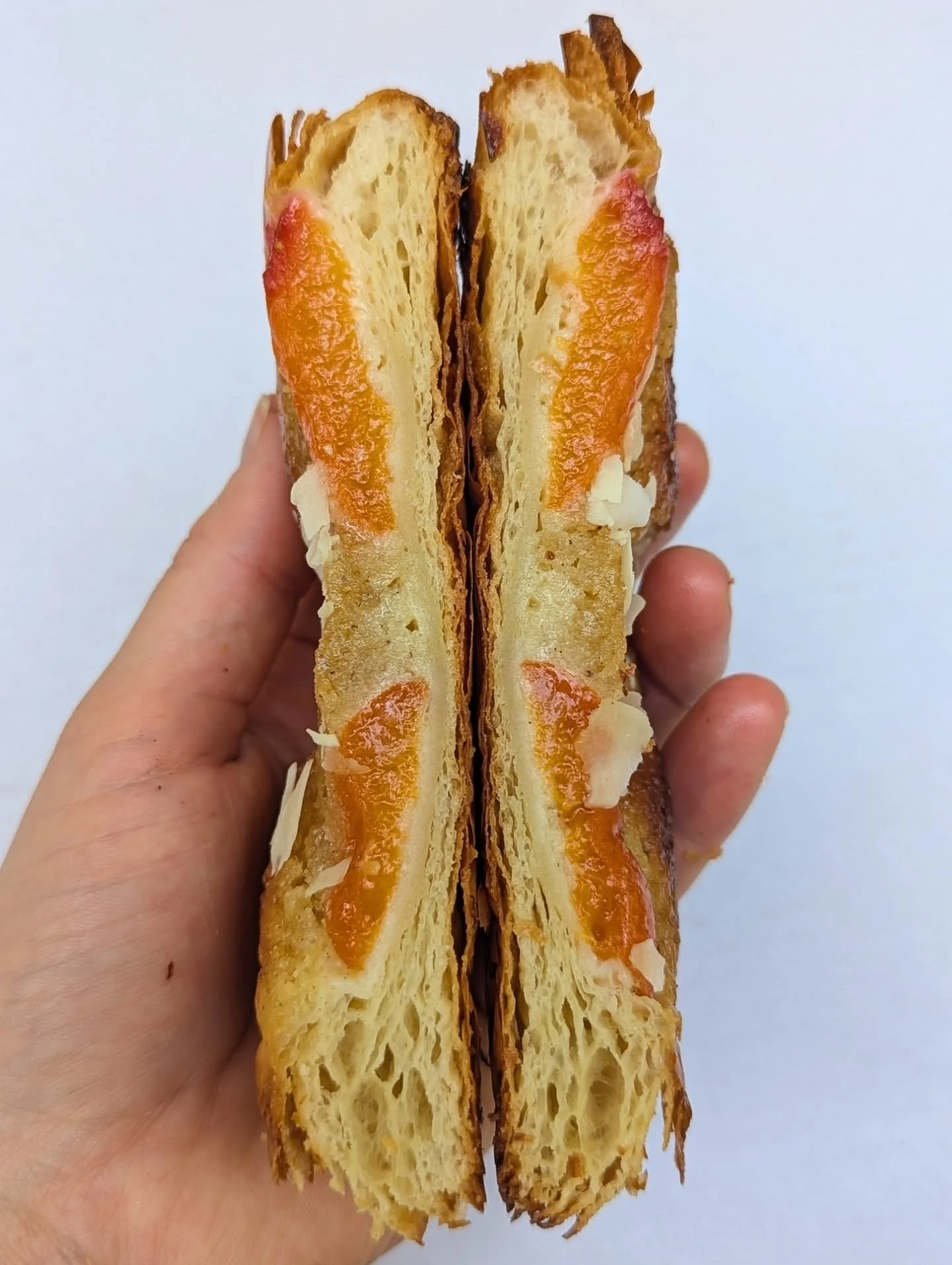 Sommer Special 

Danish Aprikose &amp; Mandel Frangipane 

Di - Sa von 8:00 bis Ausverkauf