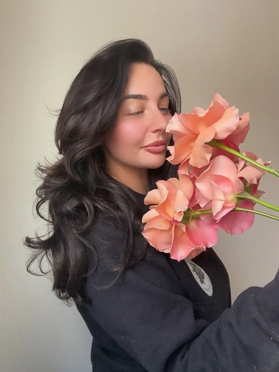 Your reminder to stop &amp; smell the roses. Like always 🤝🏽