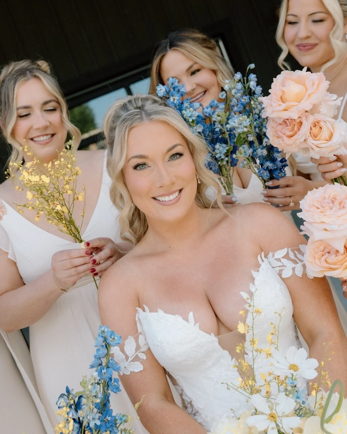 Ash &amp; her girls 💌

Fun fact: her original floral inspo was baby&rsquo;s breath hahahahahaha anywaysssssss&hellip;

Fast forward to our final design call&hellip; we threw the plan out the window.

And honestly? It was the best decision.

I&rsquo;