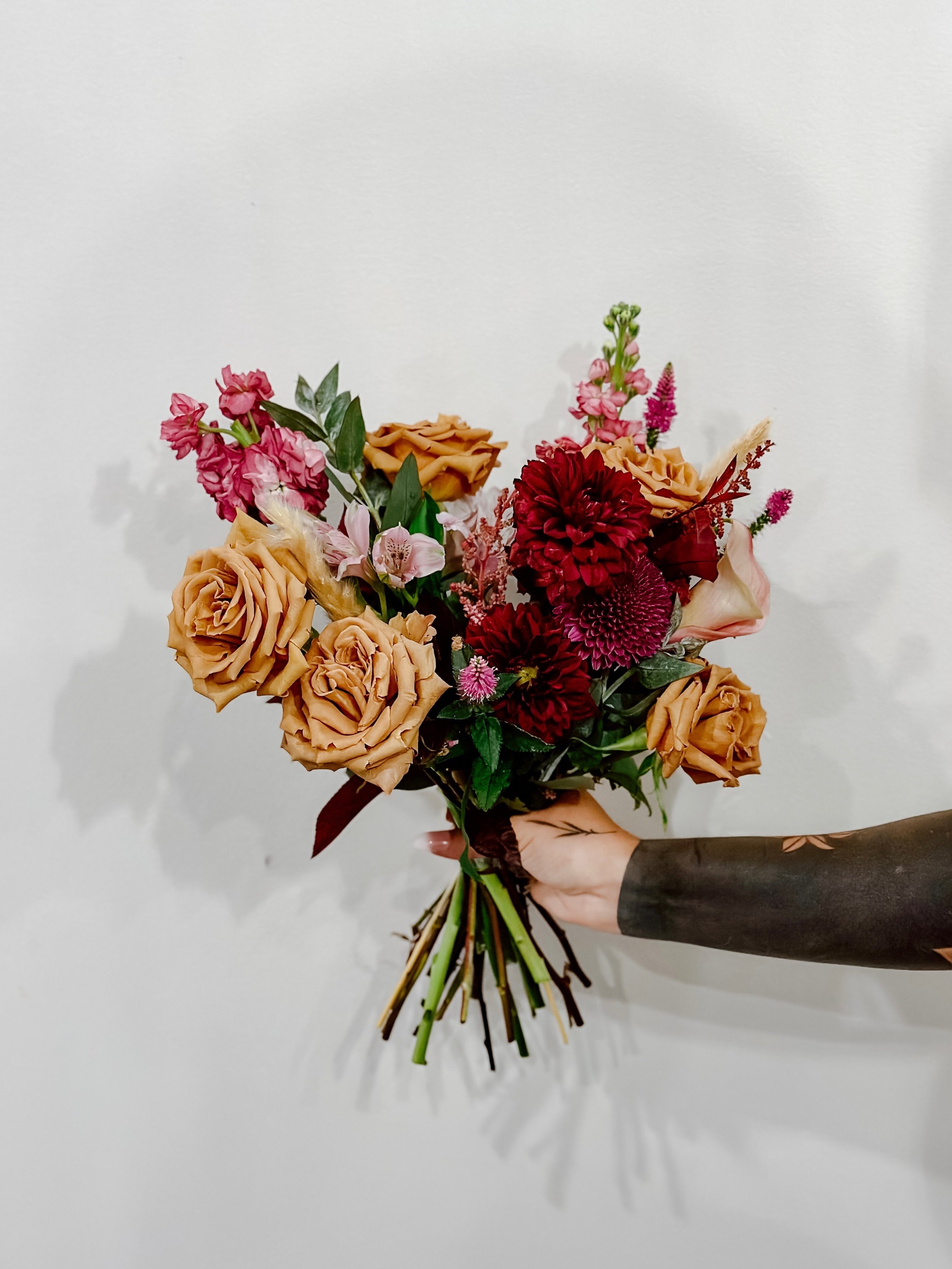 cut flower hand tied .jpeg