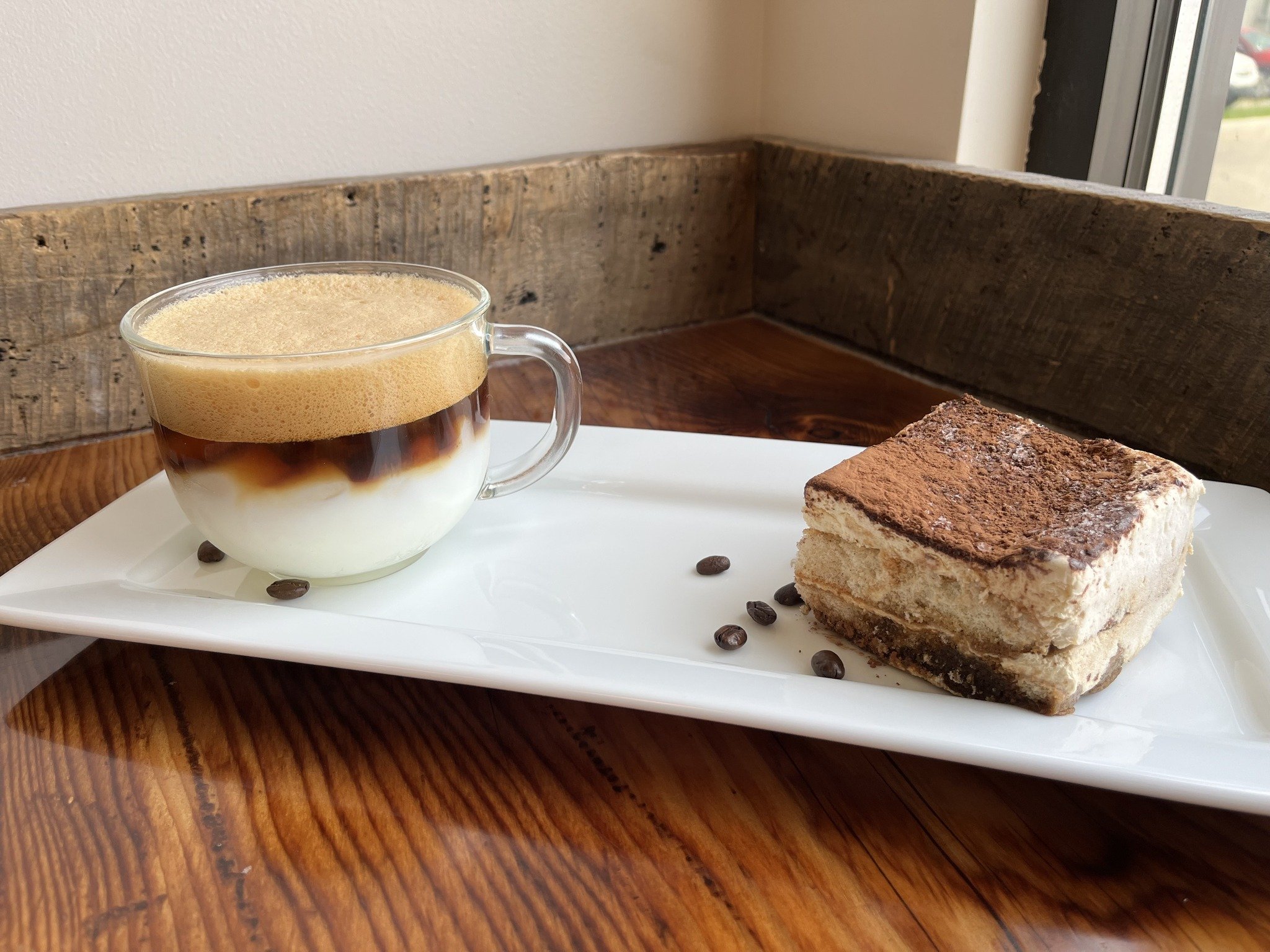 Latte & Tiramisu