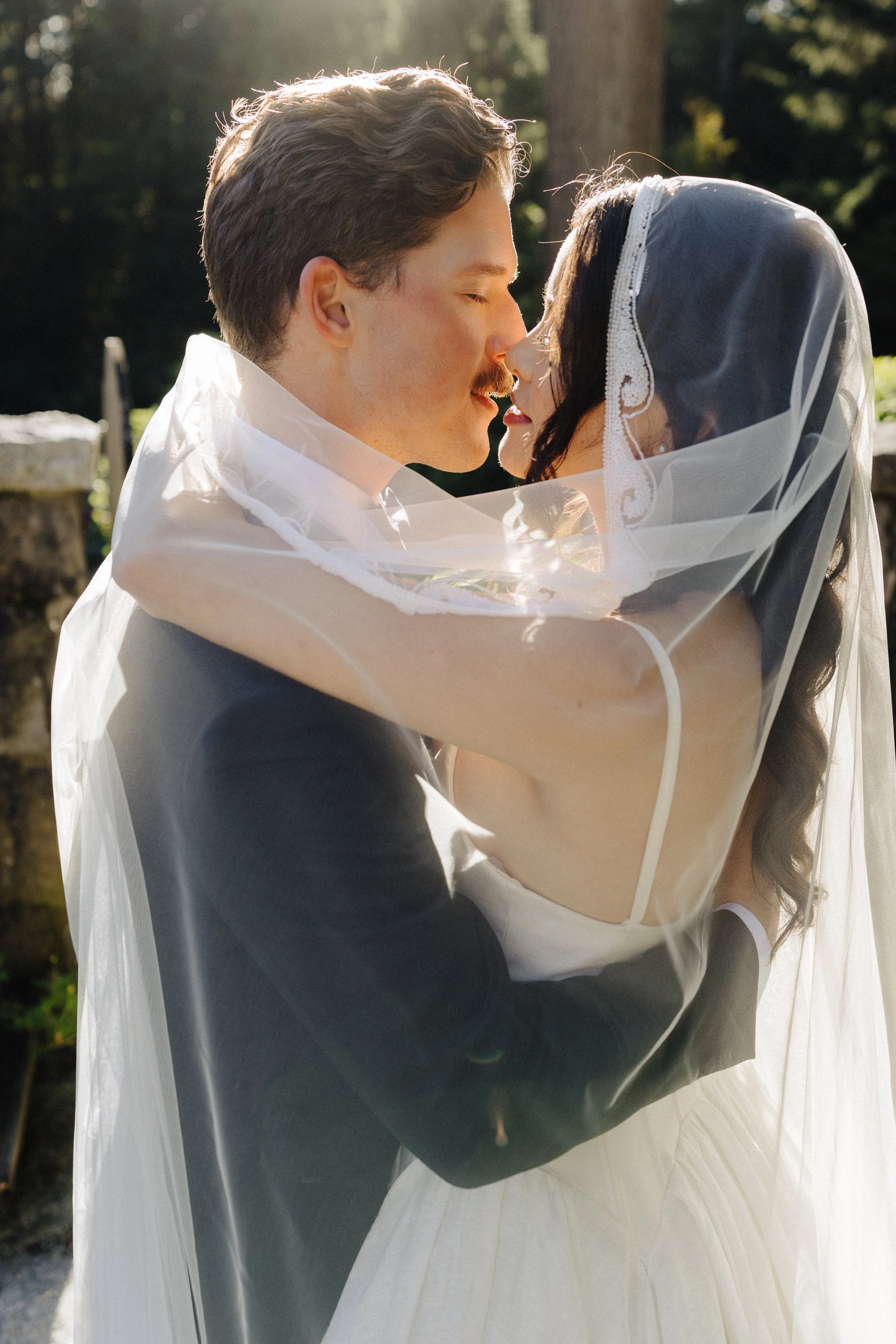 Bella Luna Farms: The Perfect Venue for a Moody Fall Wedding