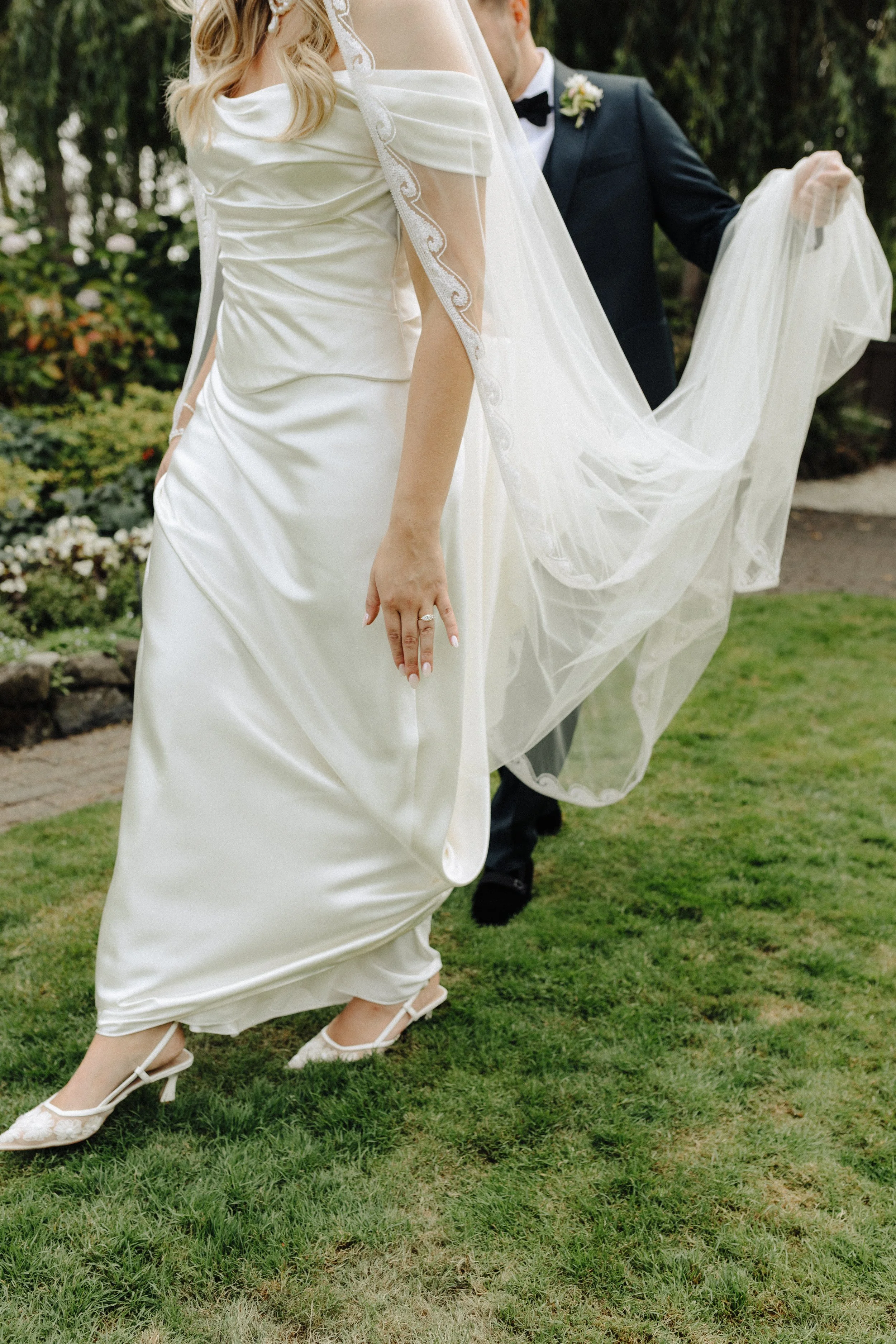 Should You Wear a Danielle Frankel Wedding Dress? Probably, But Find Out Here