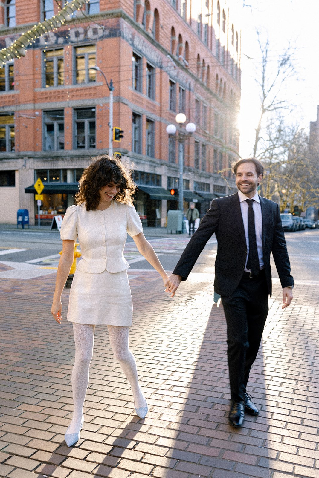 A Courthouse Wedding Photoshoot Around Seattle: Where to Take Courthouse Wedding Pictures