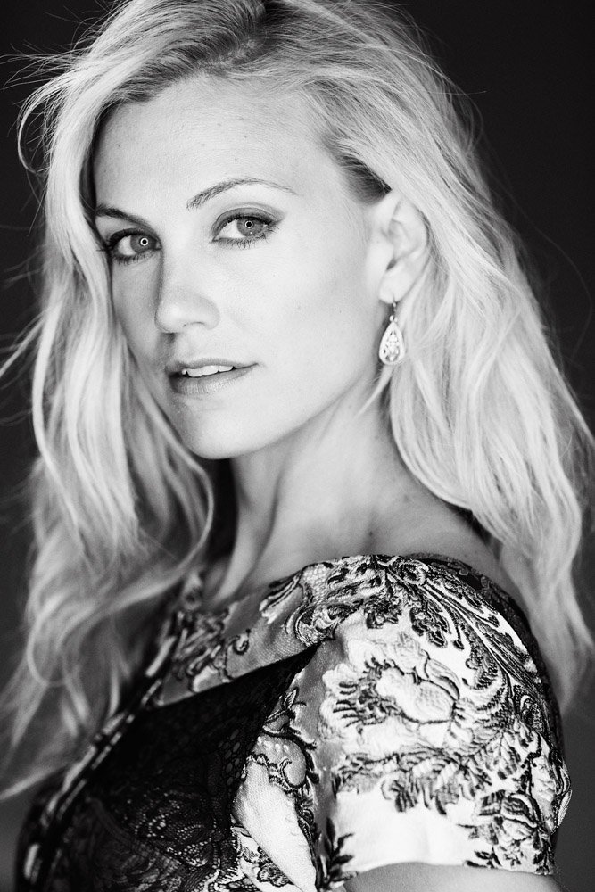 Actor-style headshot with a natural, relaxed expression