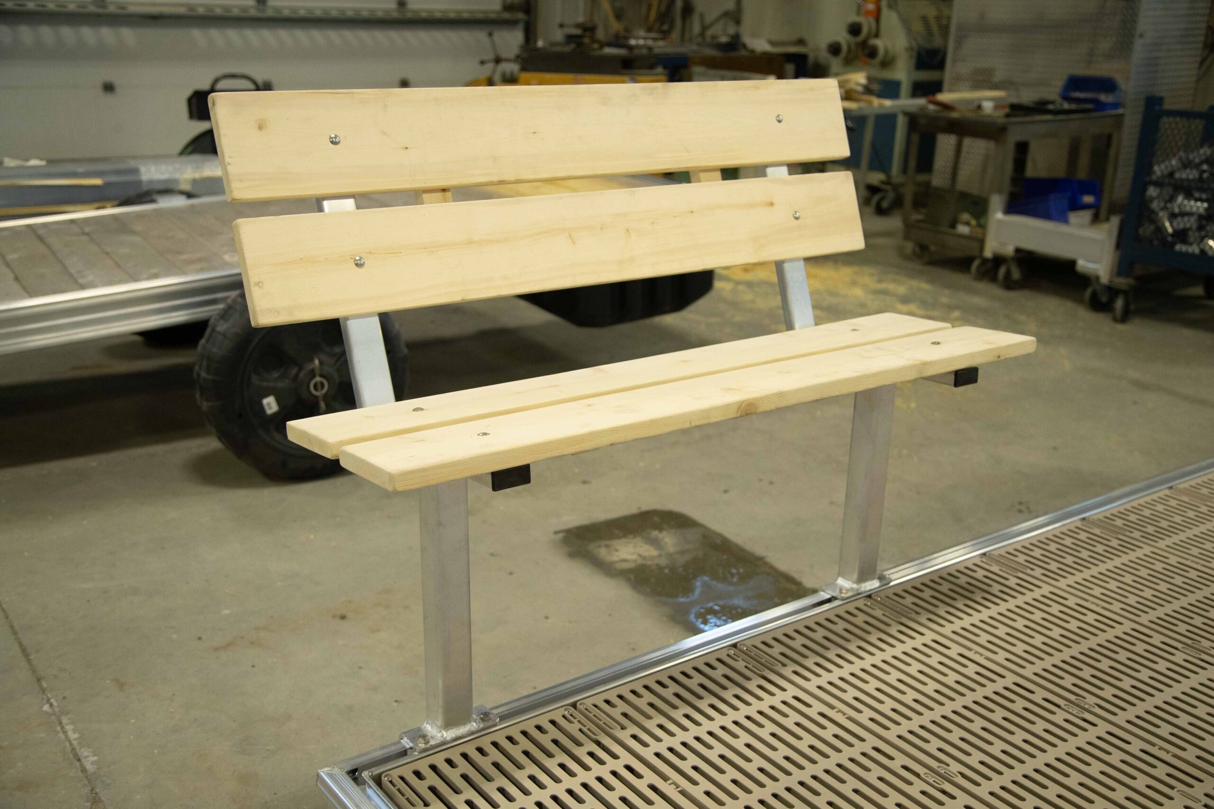 banc-cedre-scaled.jpg