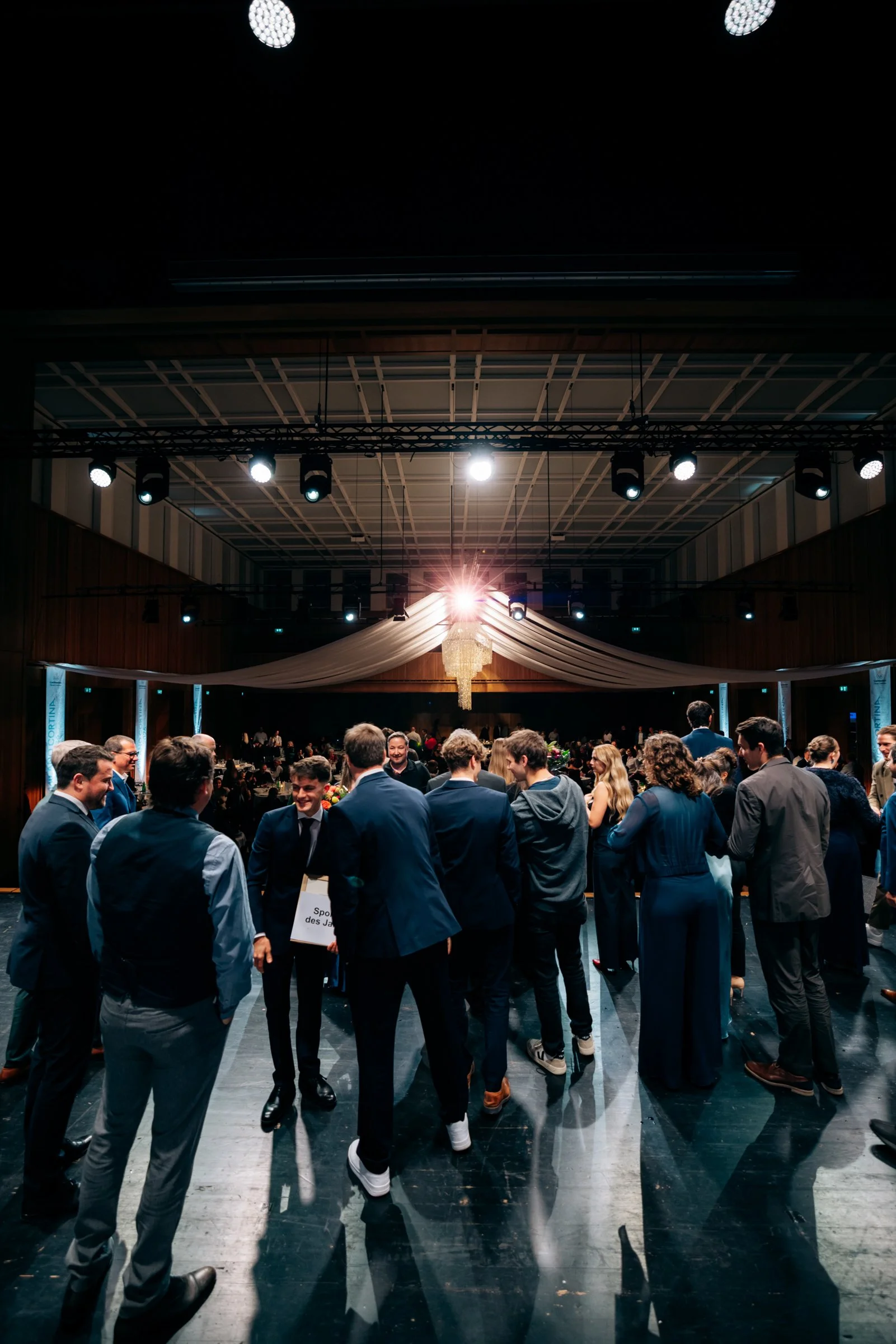 251214-220338- unnormalstudio.com.jpg