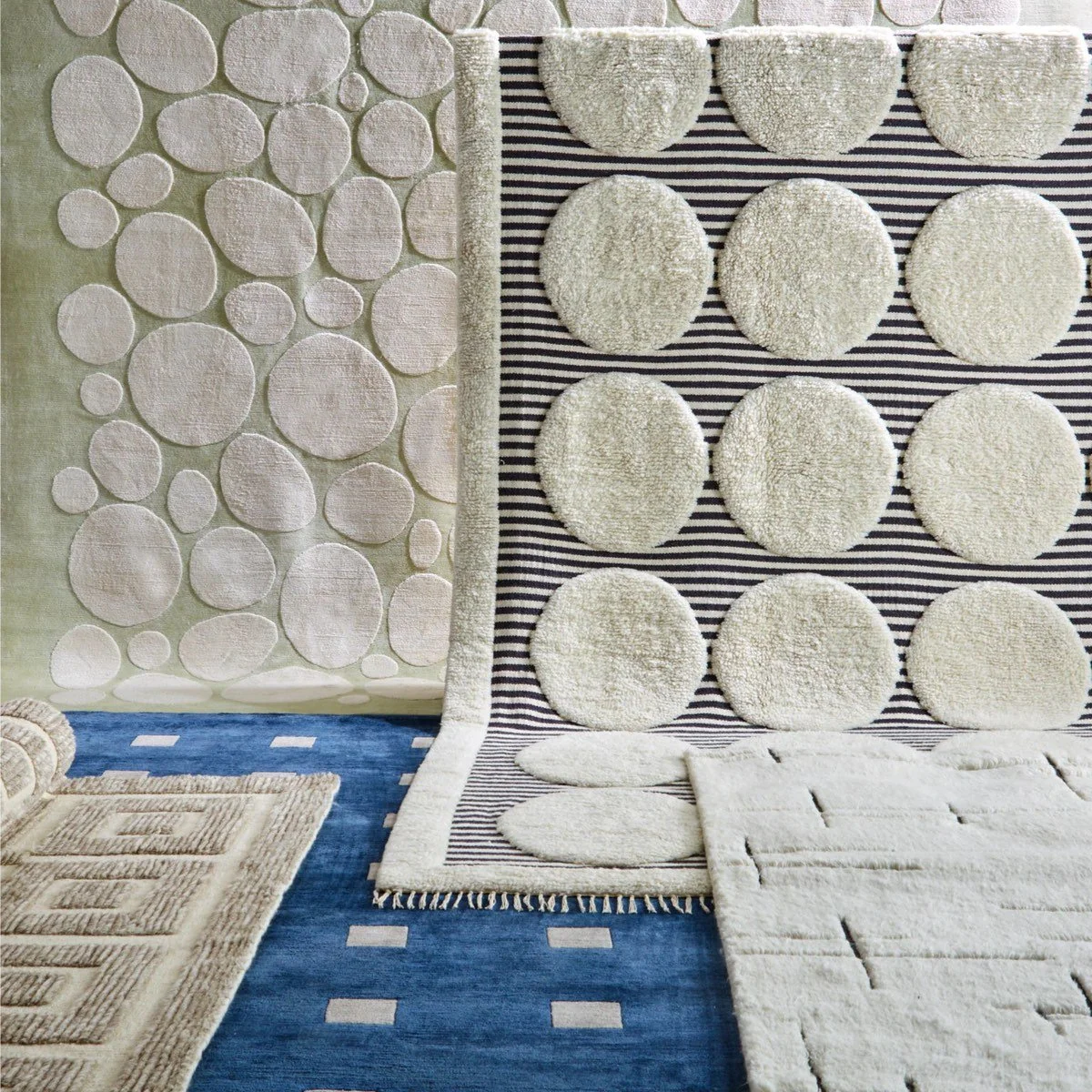 SP22_Rugs_9fbca0f9-405c-4106-8ee1-1a781e109202_x1200.jpg