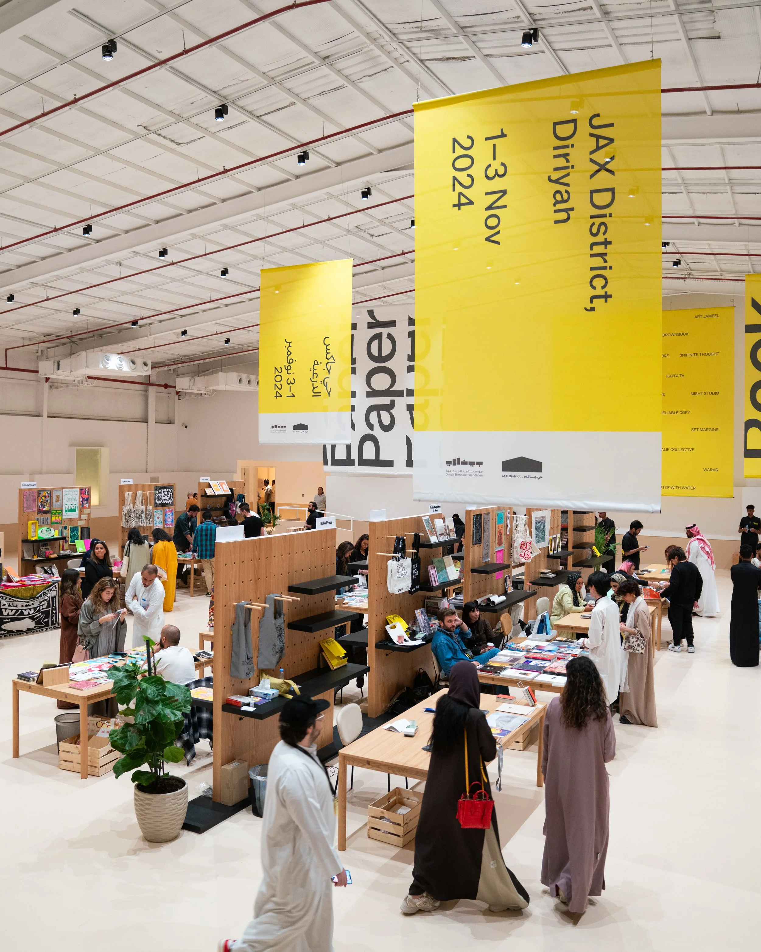 PAPERBACK-DAY1-EDITED 4X5-03743.jpg