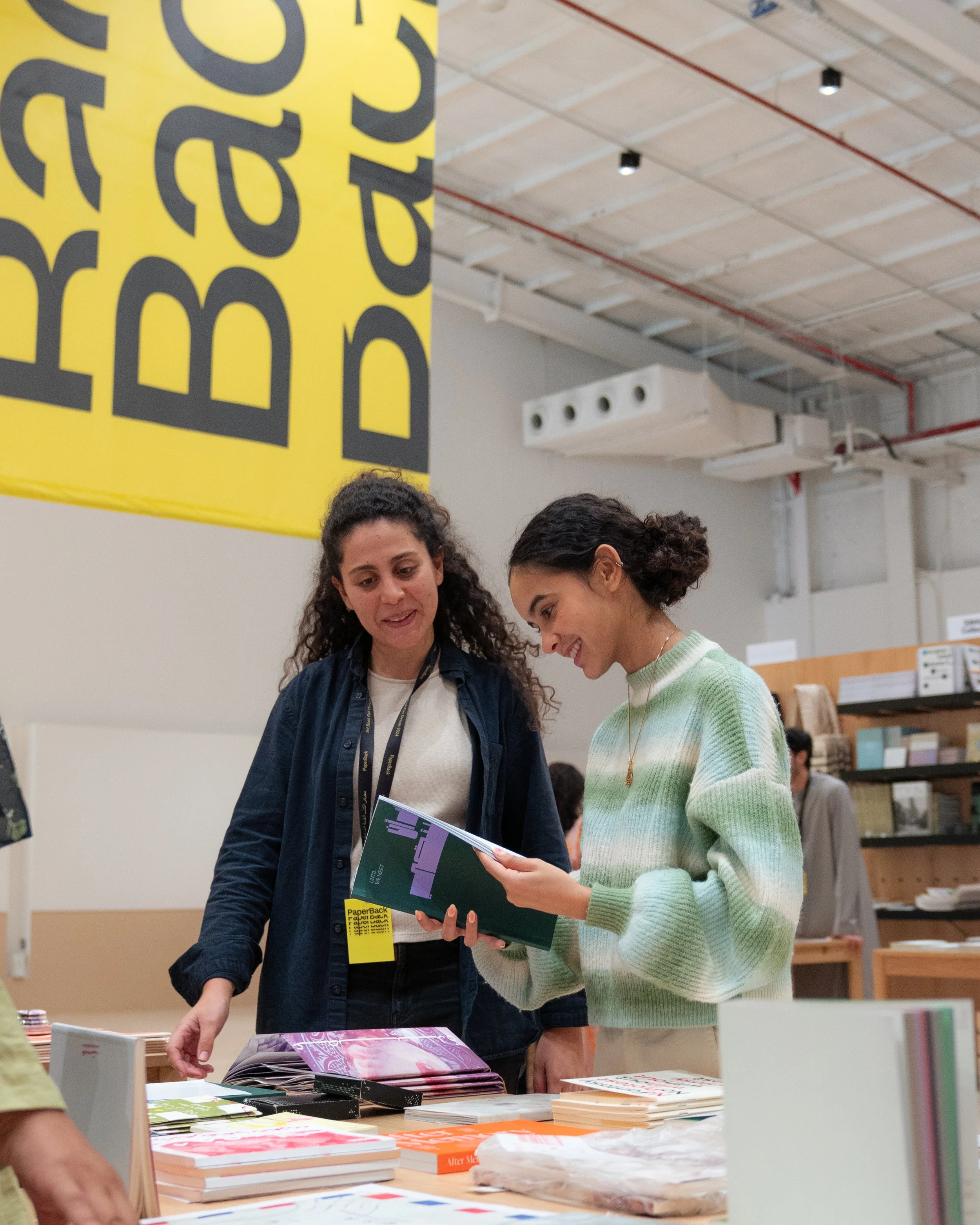 PAPERBACK-DAY1-EDITED 4X5-02975.jpg