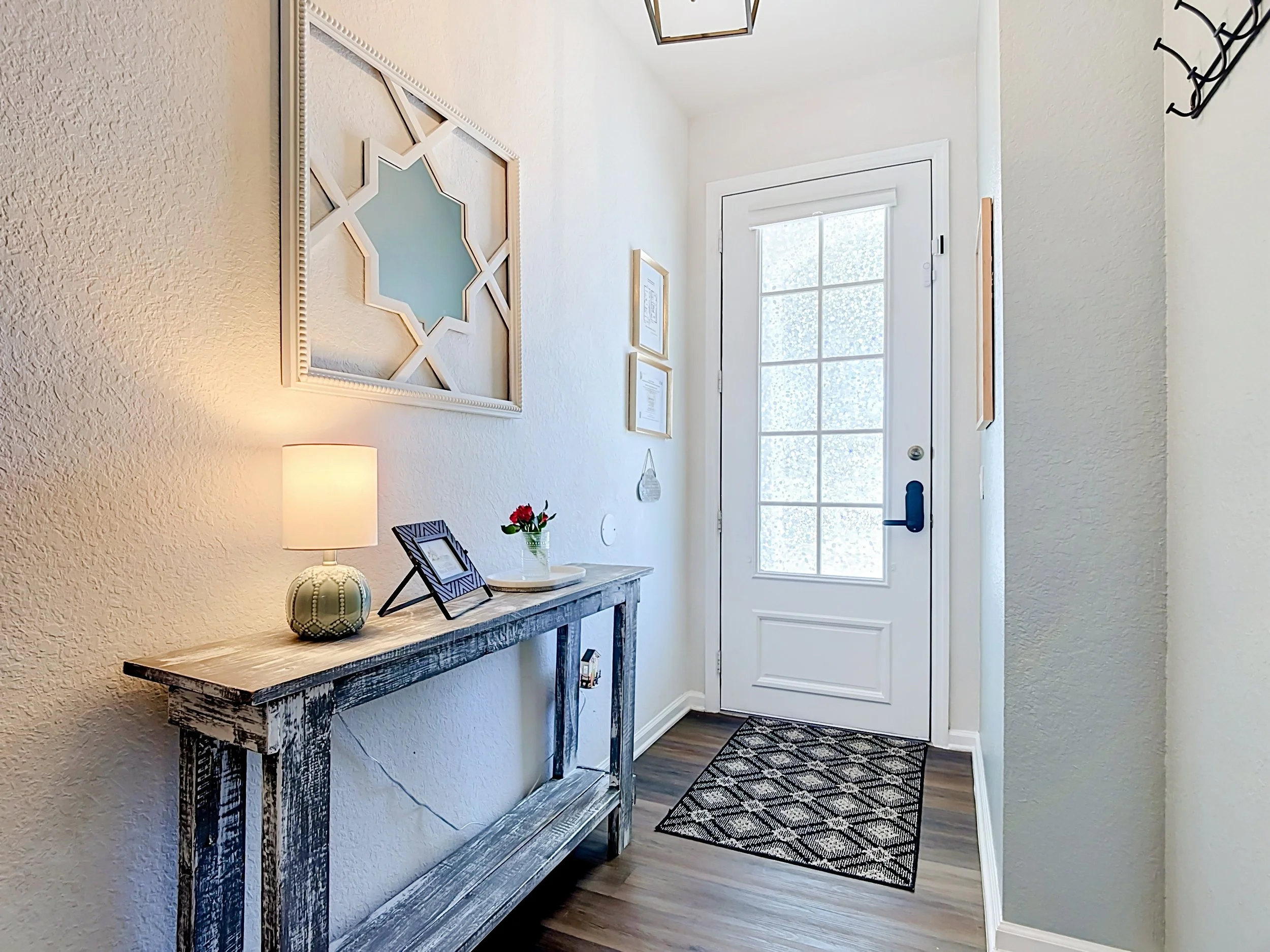 7658 Otterspool Street-14.jpg