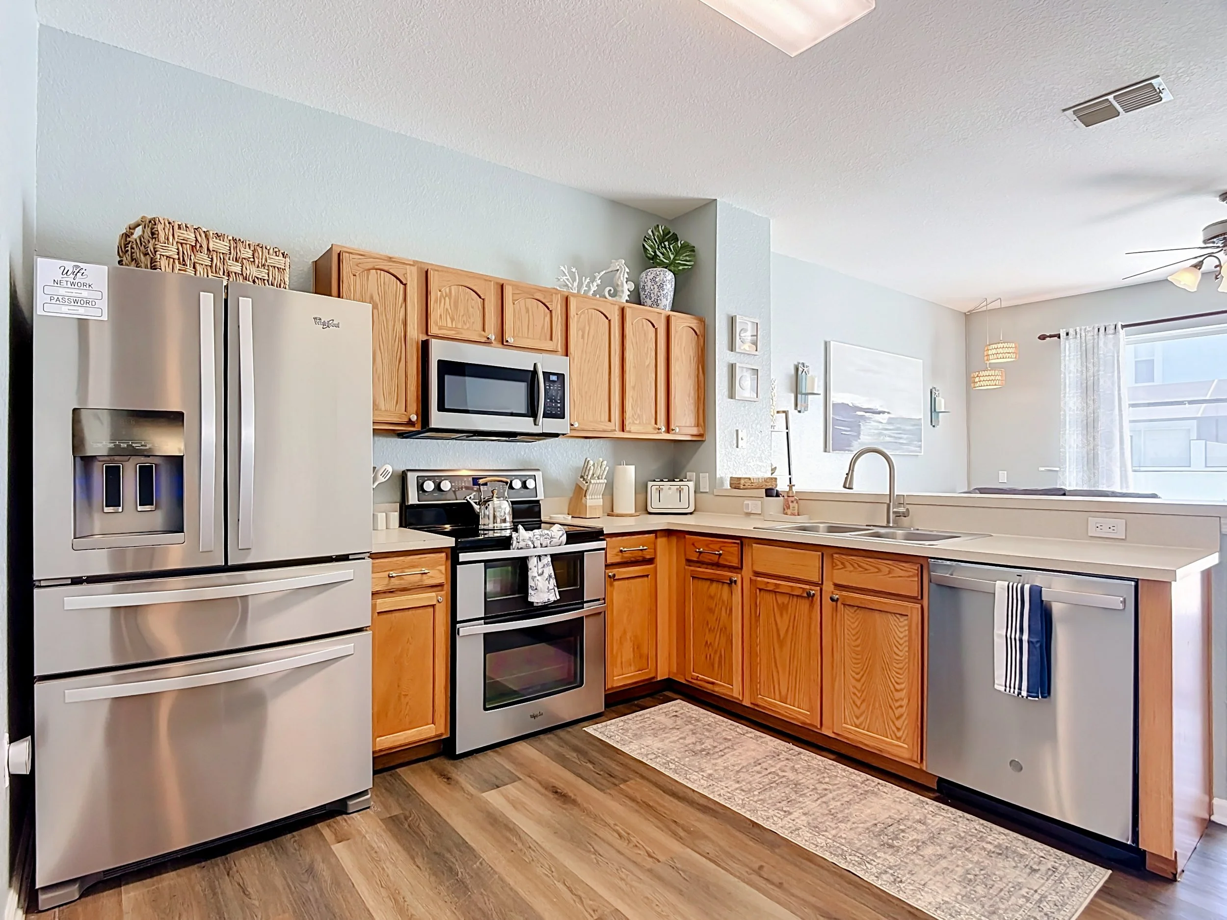 7658 Otterspool Street-18.jpg