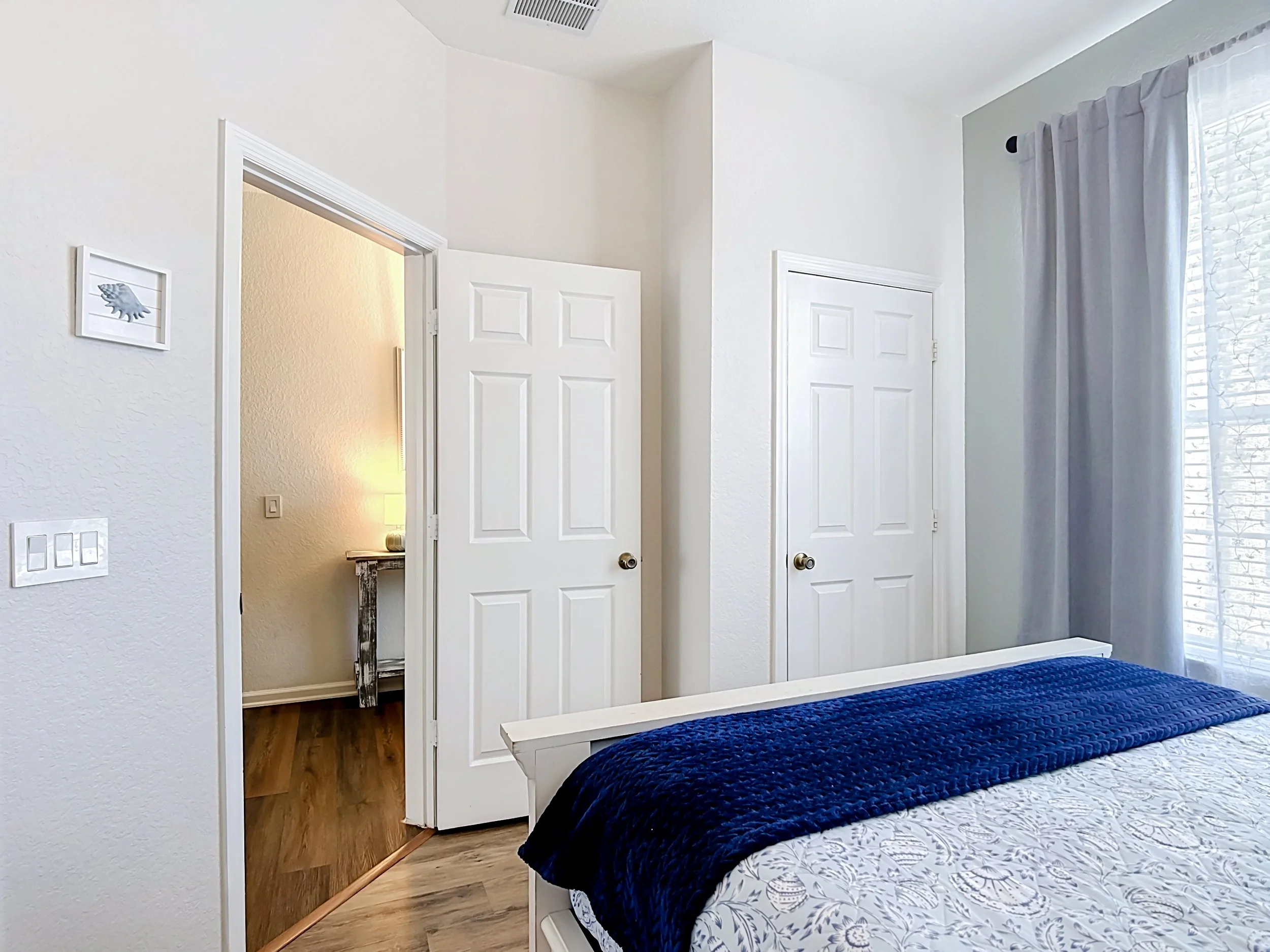 7658 Otterspool Street-55.jpg
