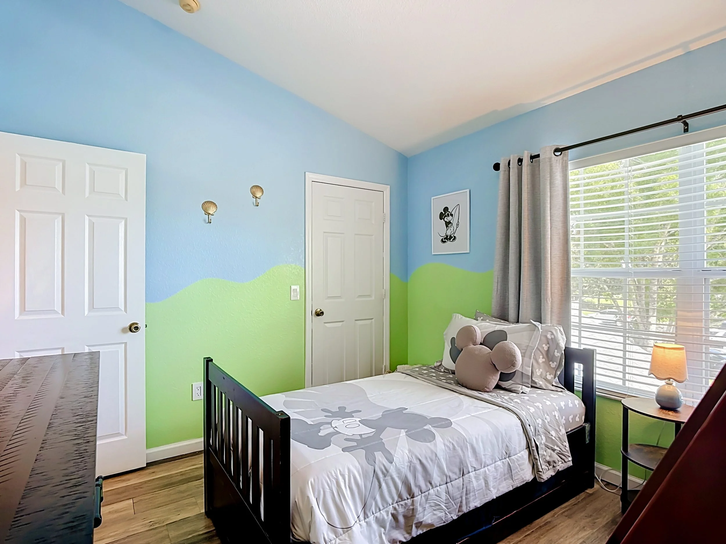 7658 Otterspool Street-40.jpg