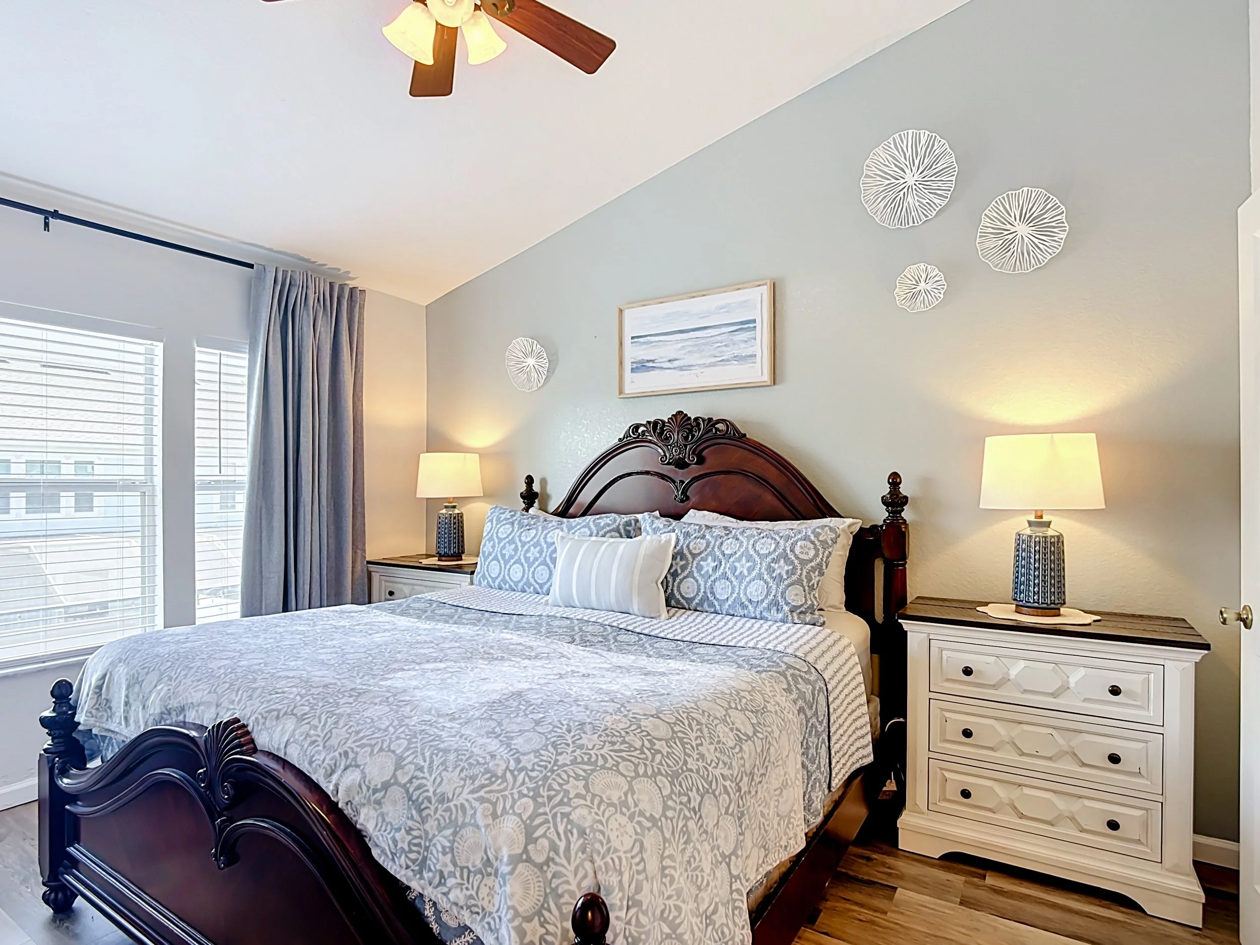 7658 Otterspool Street-47.jpg