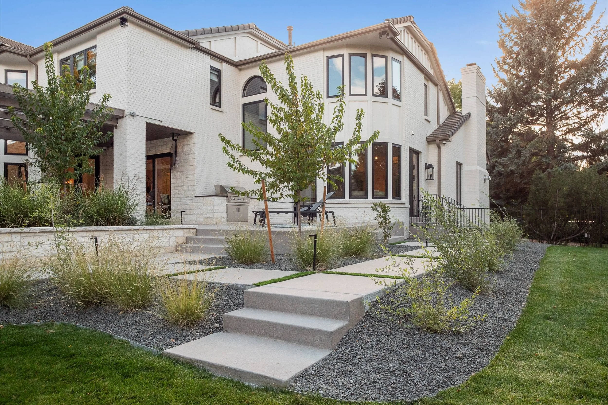 Modern outdoor living design in Fort Collins CO