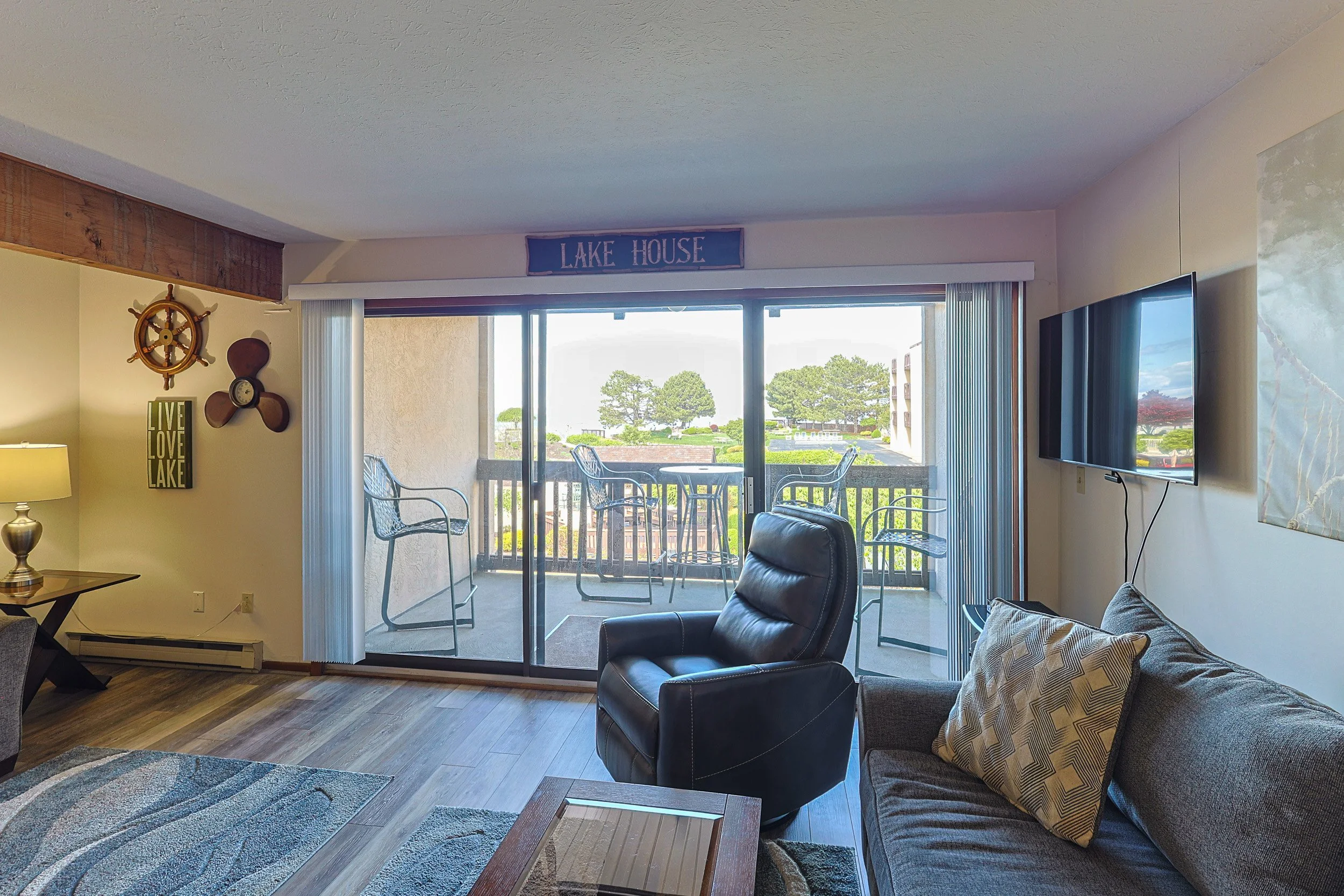 1846-A-020.jpg