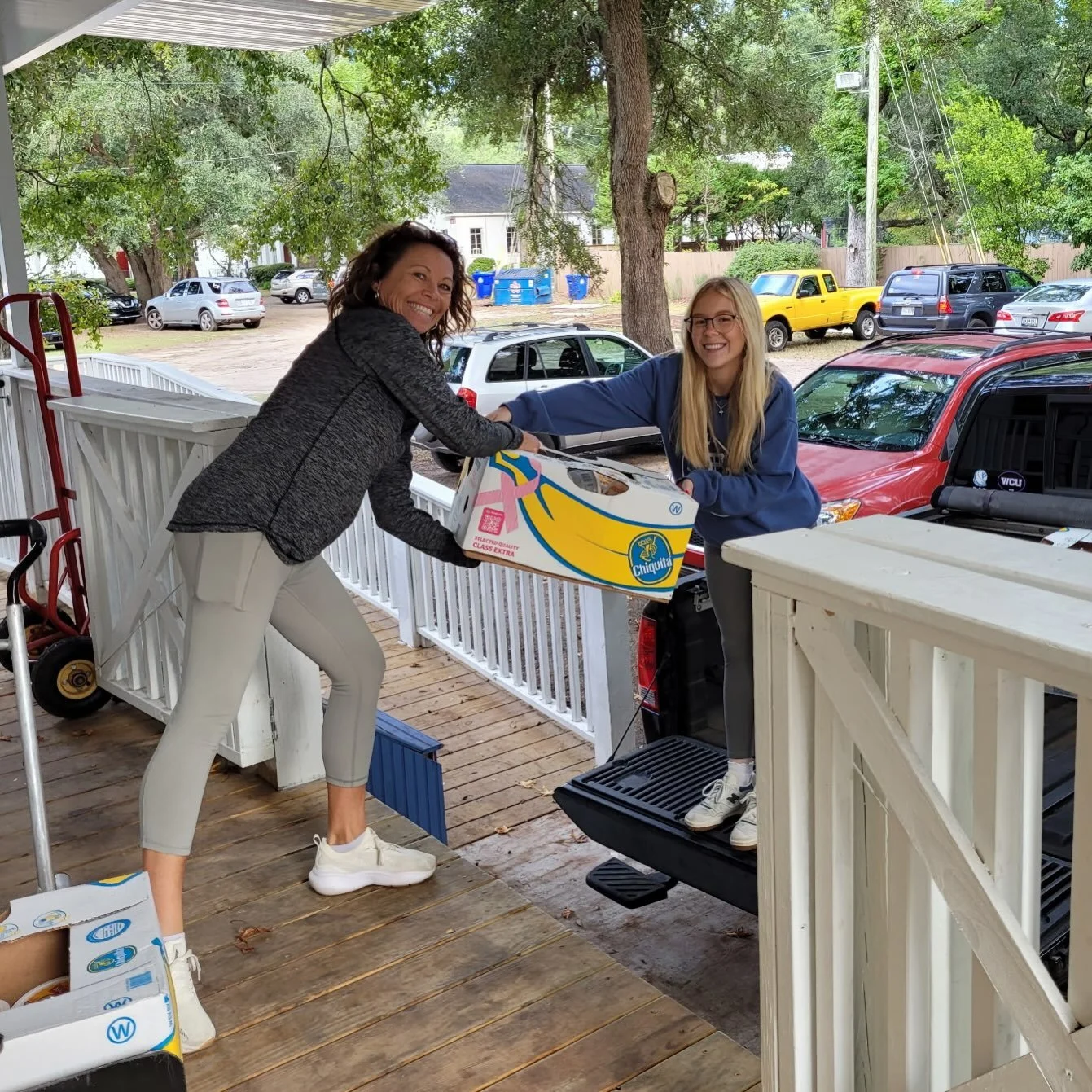 Mother daughter dynamic duo 😍 Tracee &amp; Jaci getting it done: rescuing food from local grocery stores to help feed our neighbors &amp; keep it out of the landfill! Got some time in the mornings? We could use your help!