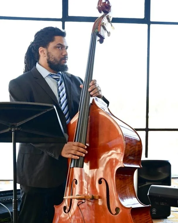 Anthony Mills-Branch, bass