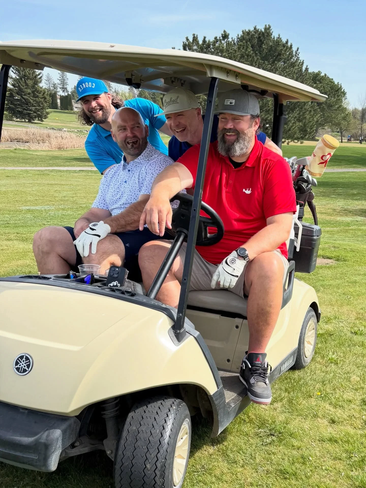 Behind the scenes of our photoshoot yesterday. Shout out to @theplainsgolf for hosting us!

#CookedAsAGoat #GetCooked

📷 @christhompsonphotography 
📷 @akgrown77a