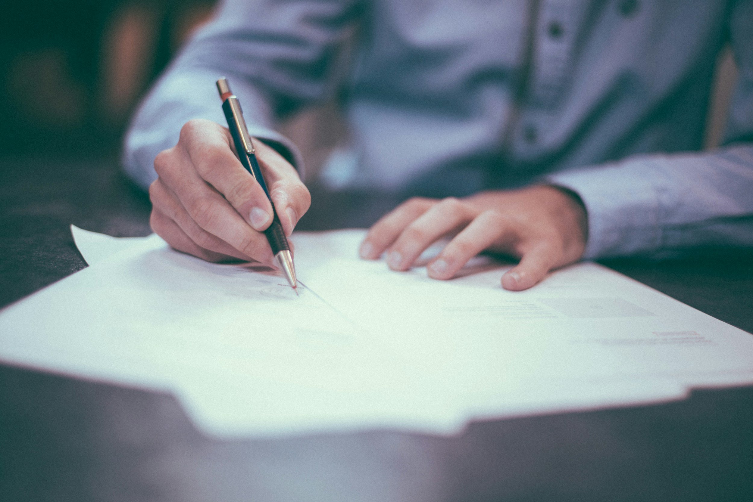 What Should a Client Expect from an Advocate?