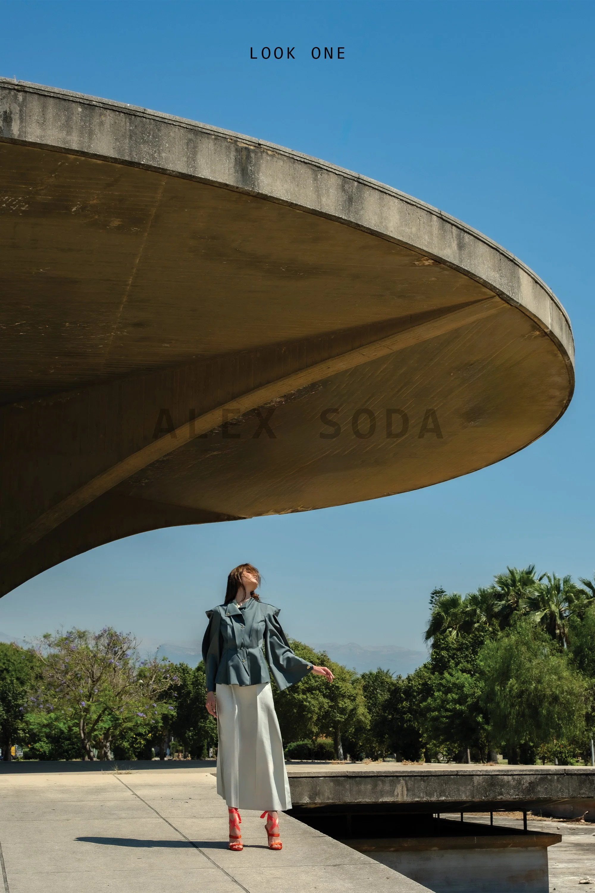 ALEX SODA - LOOK 1C1 - WEB.jpg