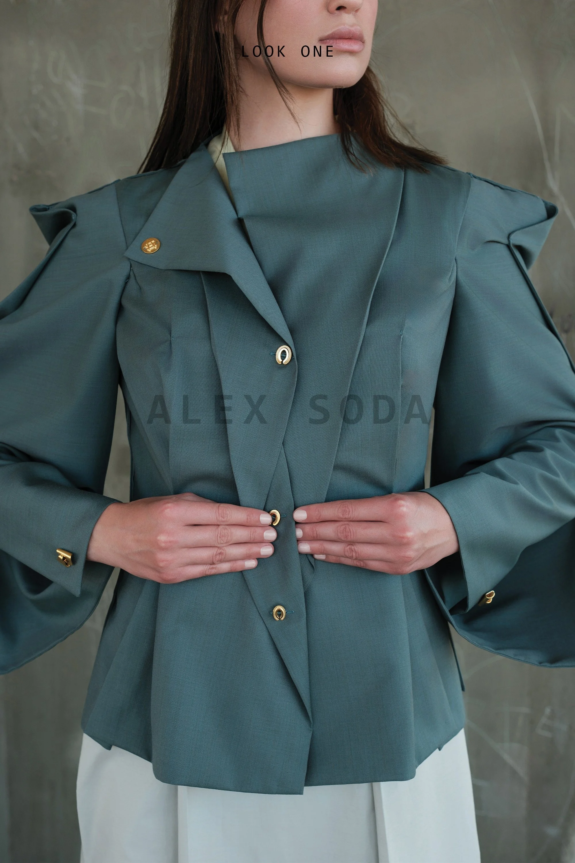 ALEX SODA - LOOK 1C4 - WEB.jpg