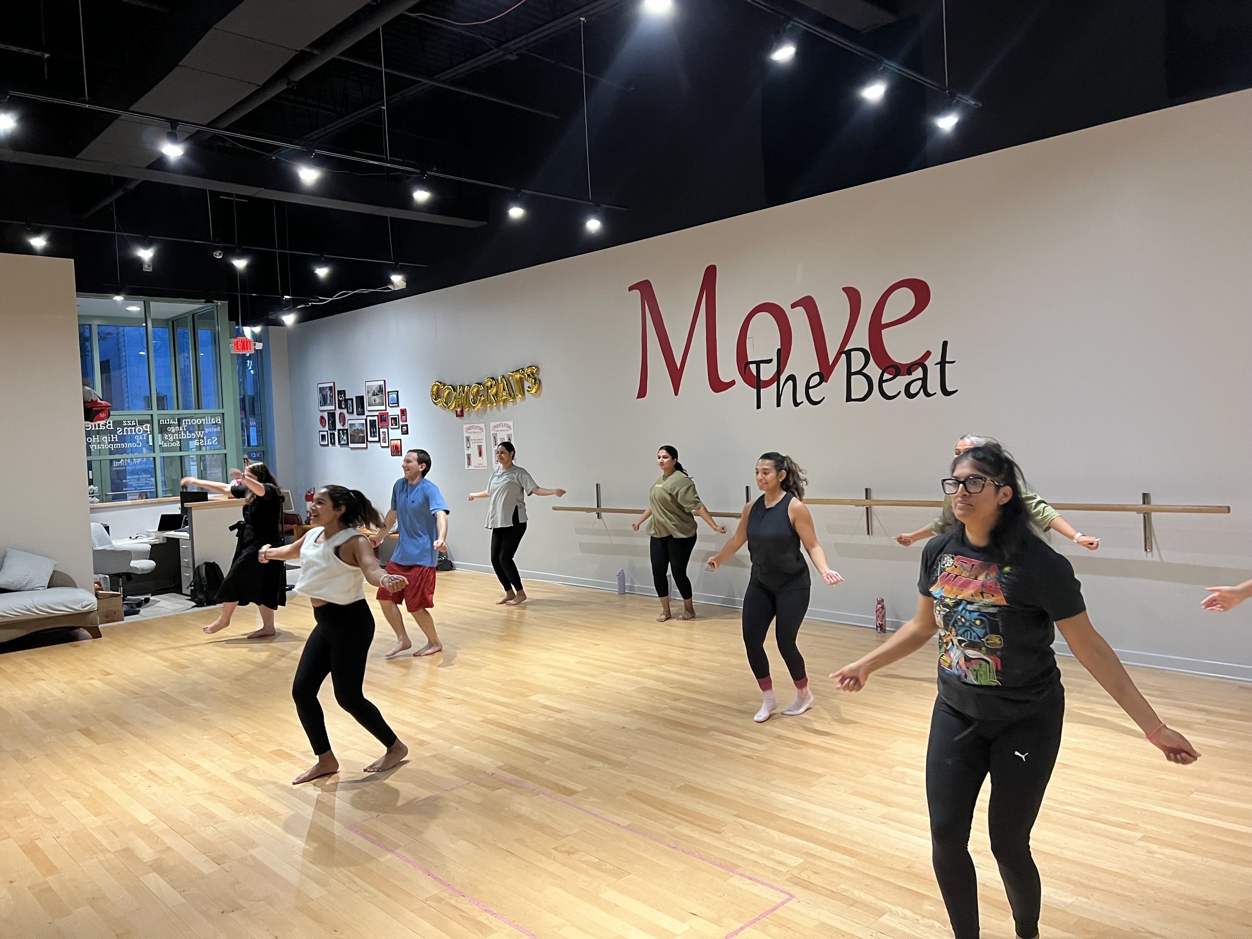 Adults Bollywood Class - Des Plaines!