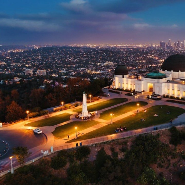 Looking for a caterer experienced in large events for a public landmark in your area? At @food-consulting-services, we specialize in landmarks and public events. We'd love to work with you. Visit our website portfolio today at www.food-consulting-ser