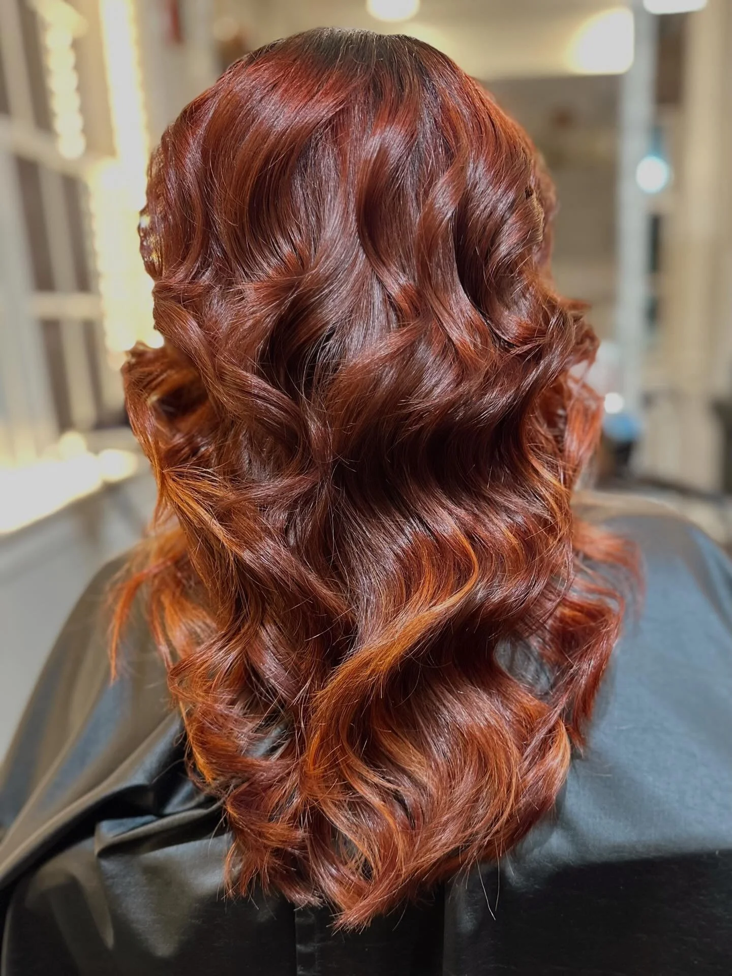 Still not over this color 😍🔥 done by Lorena!

@lorena_bodymindspiritsalon