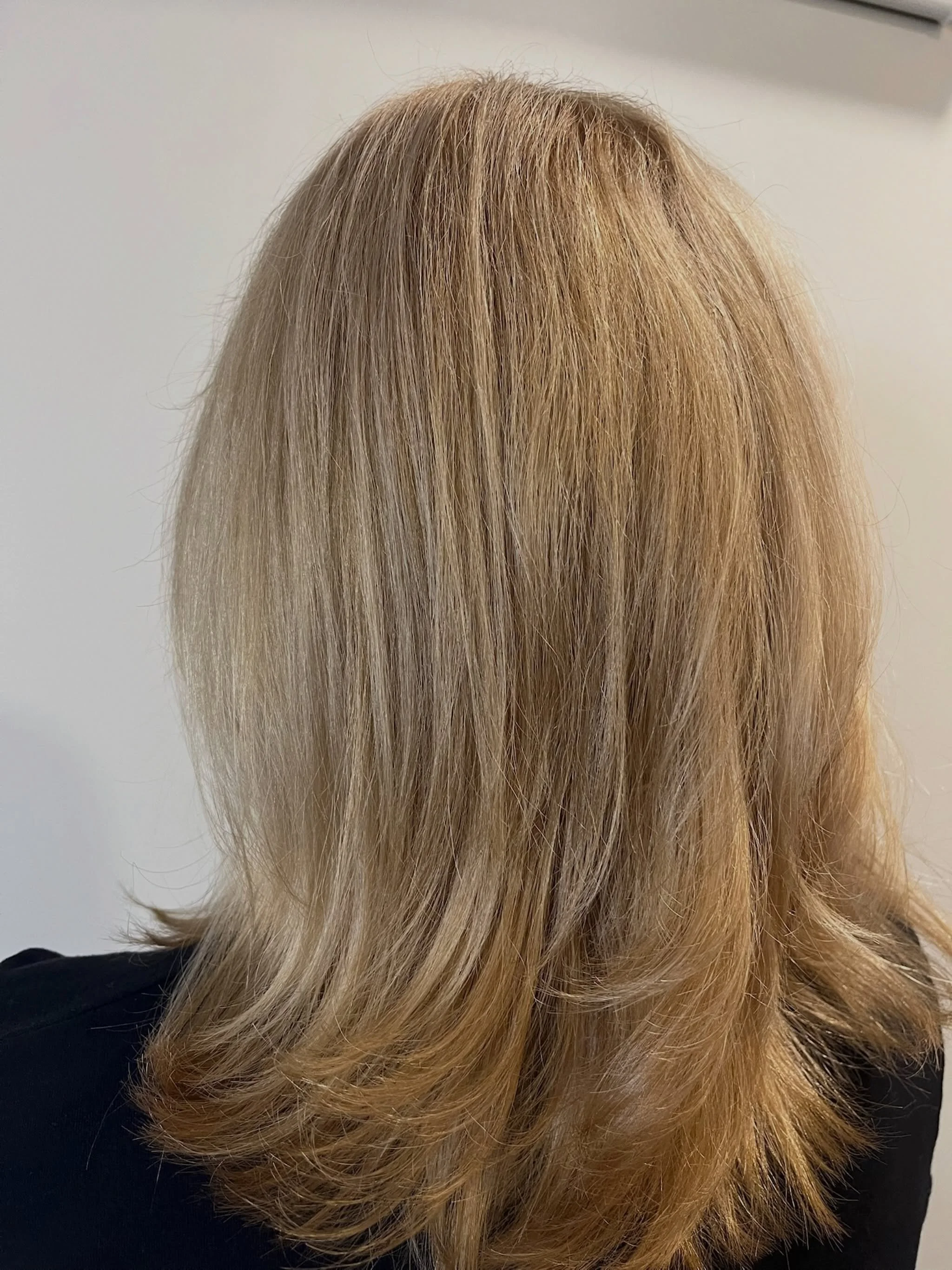 @mel_bodymindspiritsalon is making summer happen 🌞✨

#blondehighlights #groton #hair