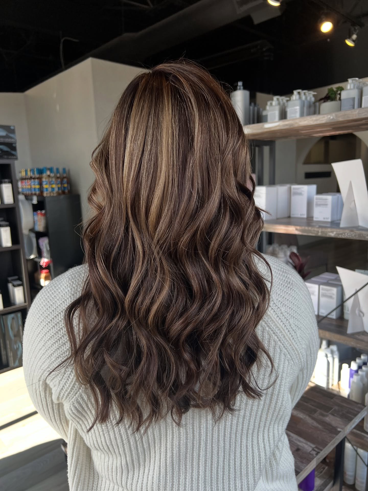 We are so excited for all the transformations we're having. 

STYLIST : KRYSTI 

Book your transformation : cloud9salonanddayspa.com